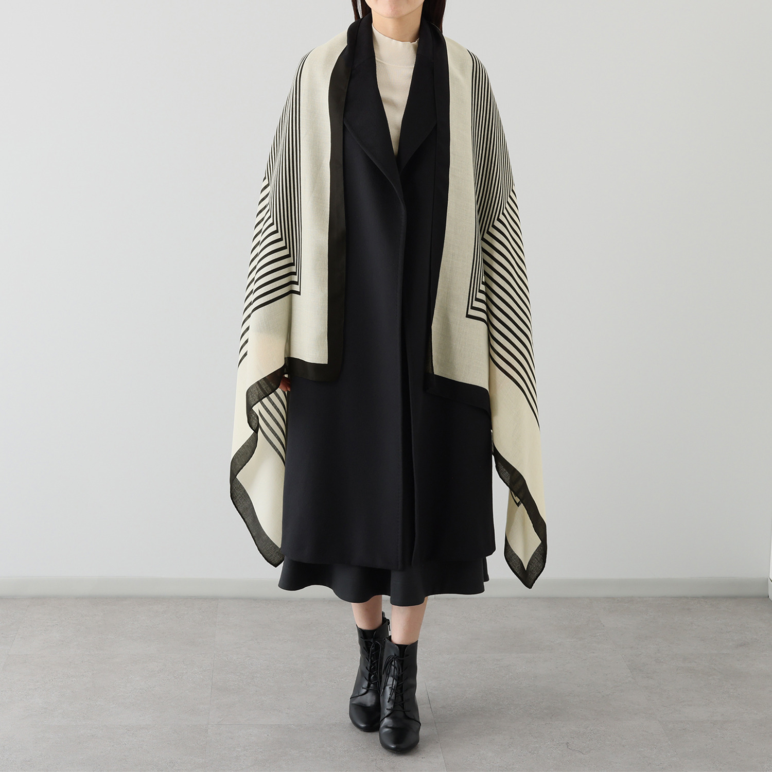 Ｋｕｎｎｙ． 幾何学モティーフ ストール