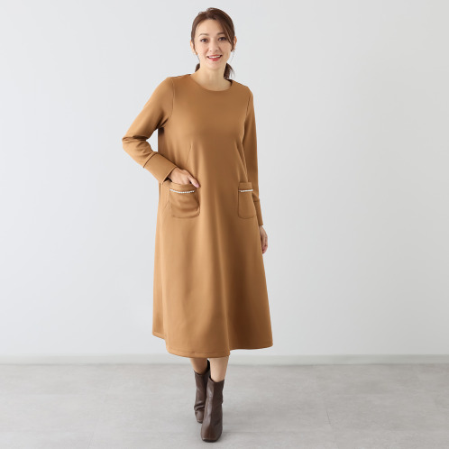 パルムミミ エレガントを気軽にまとう パールビジュウ付 Aラインワンピース パルムミミ エレガントを気軽にまとう パールビジュウ付 Aラインワンピース