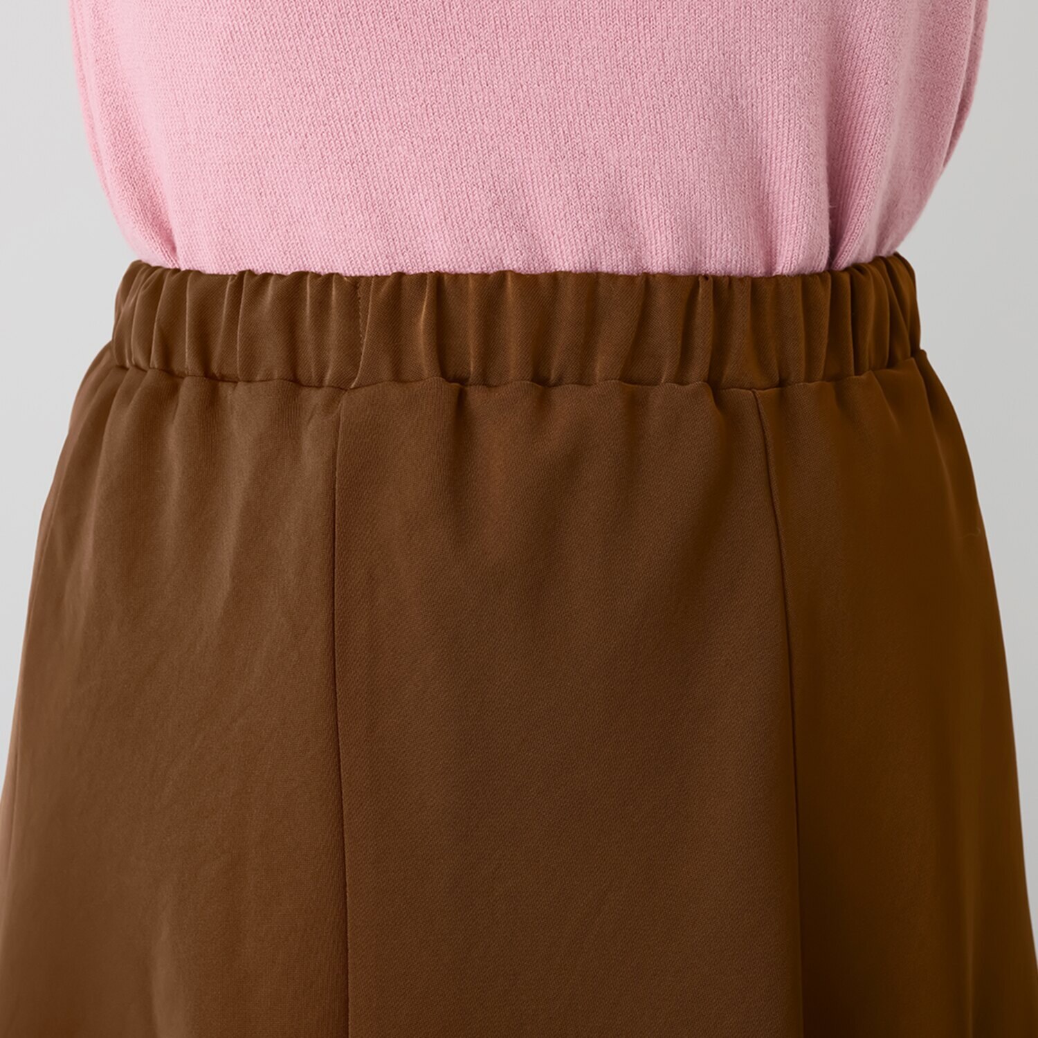 パルムミミ 上品さとこなれ感の 旬バランスを叶える ニュアンス フレアースカート