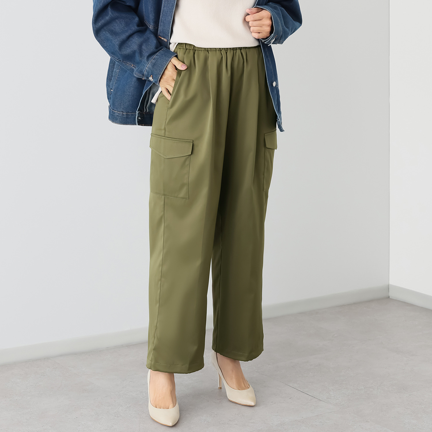 パルムミミ 品良くラフに着こなす エレガントカジュアルな イージーカーゴパンツ