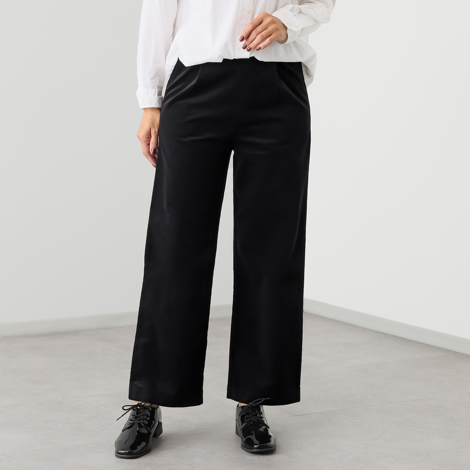 アトリエール きれいめコーデュロイ ソフトストレッチ タックワイドパンツ