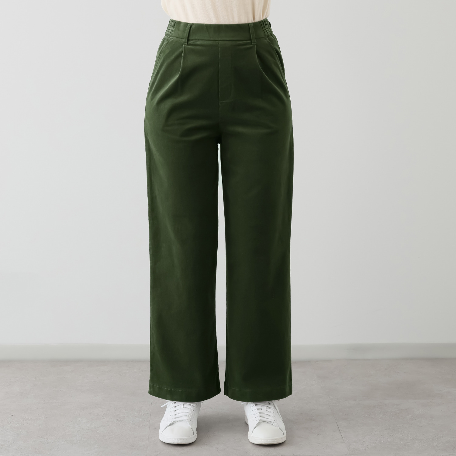 アトリエール きれいめコーデュロイ ソフトストレッチ タックワイドパンツ