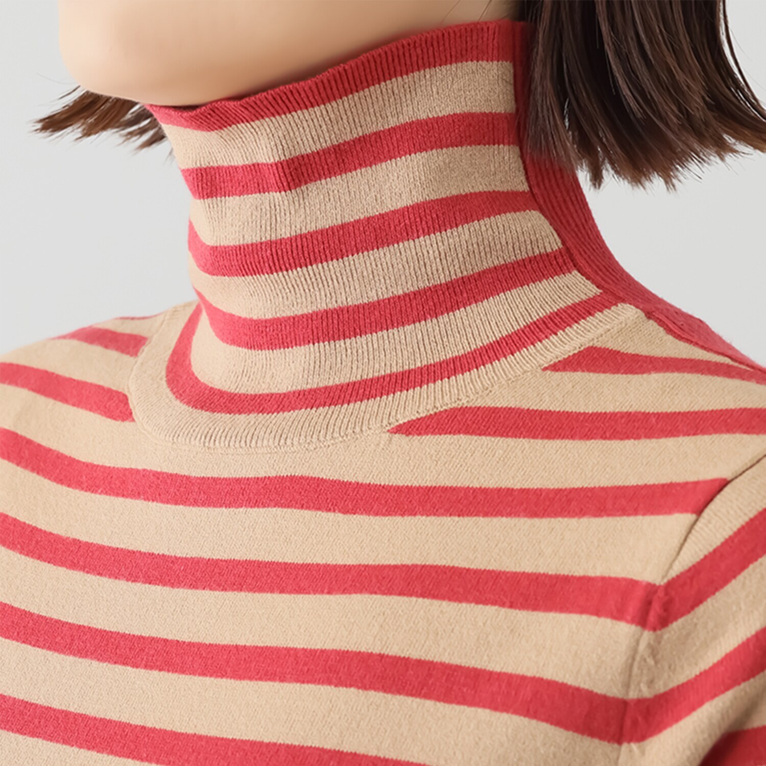 ミミコプラス どちらもＡ面 編地もカラーもおしゃれ タートルネック ニットプルオーバー