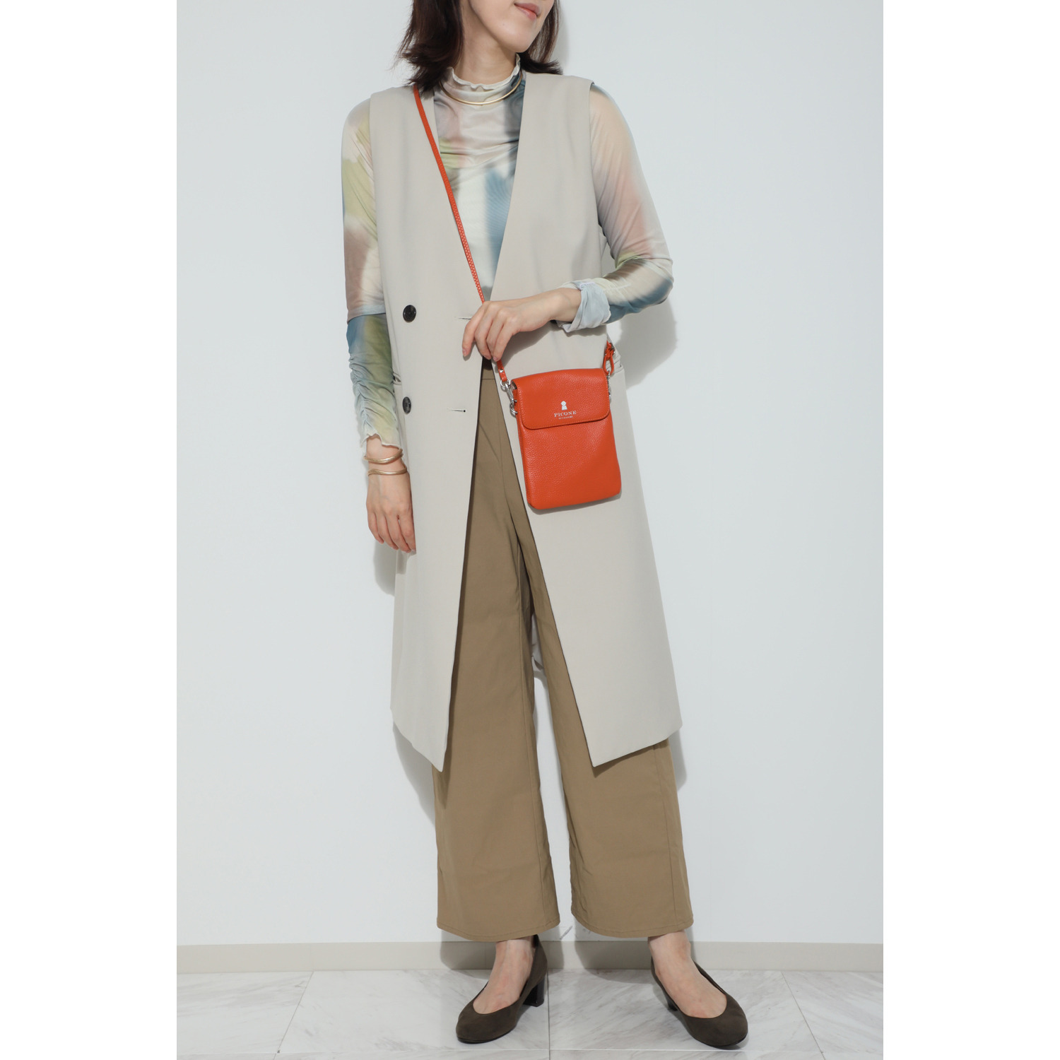 ピッコーネ アッチェッソーリ 牛革ポシェット