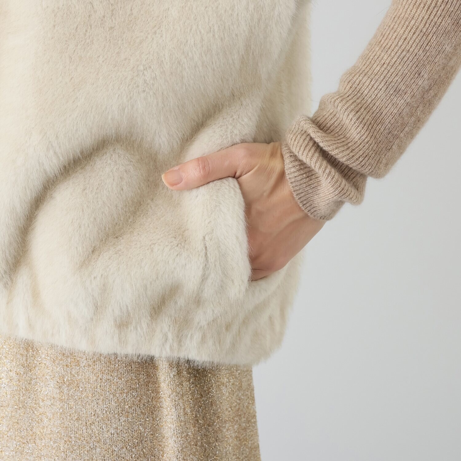 亀　恭子セレクト！ スタジオエーアール リバーシブル ミンク調エコファー ジレコート