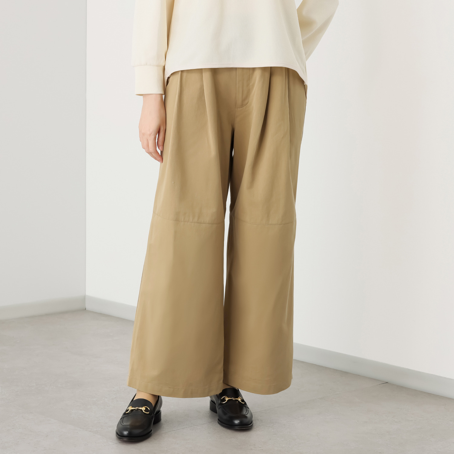 リラリー 裾アレンジ 大人のチノパンツ