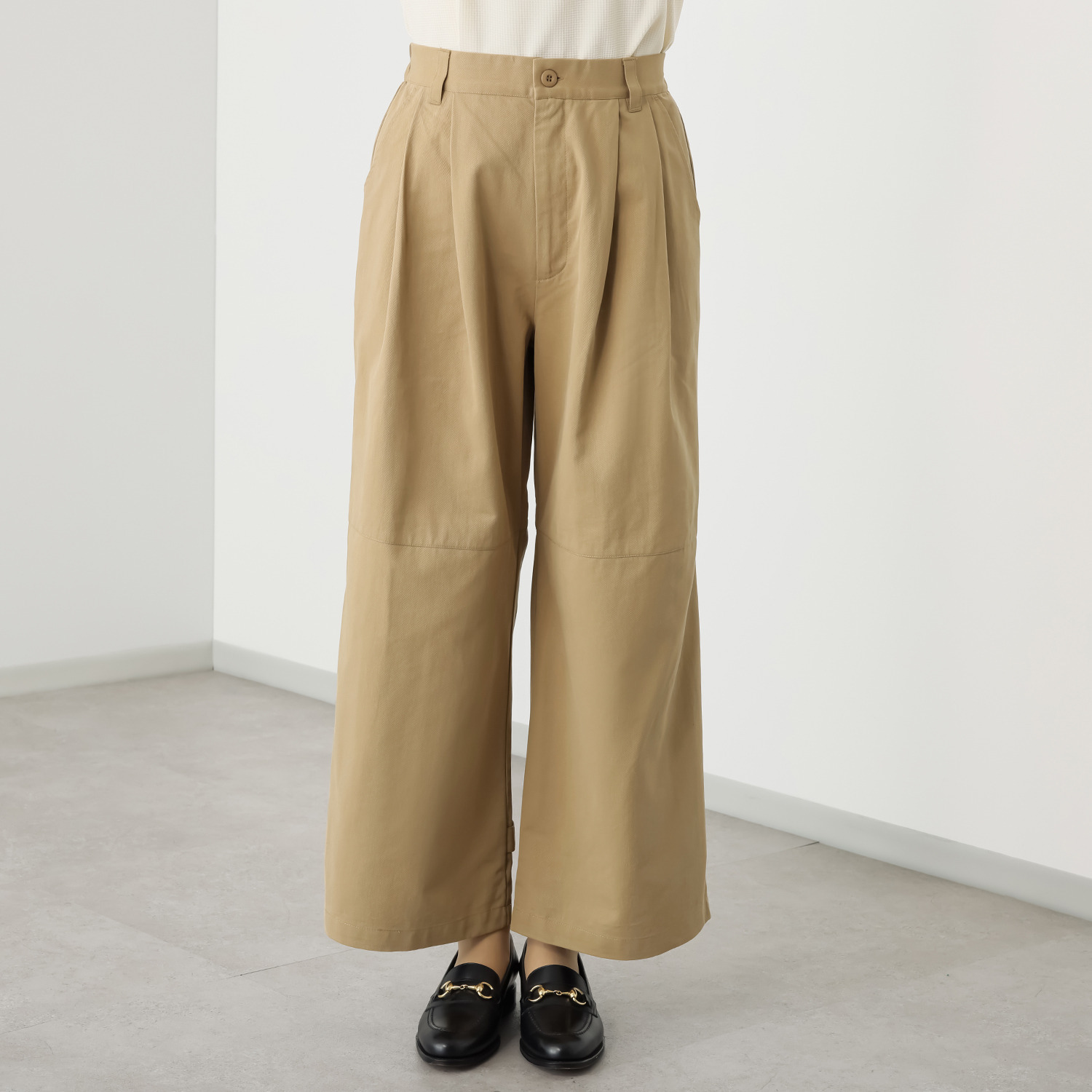 リラリー 裾アレンジ 大人のチノパンツ