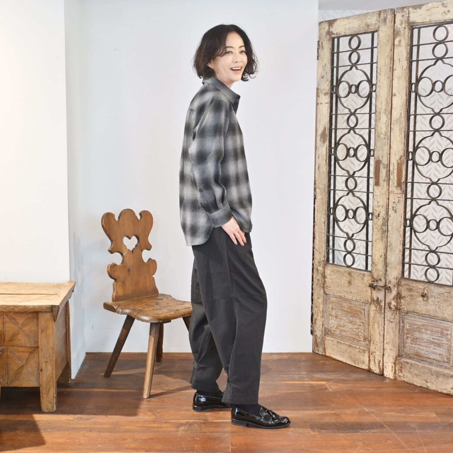 リラリー 裾アレンジ 大人のチノパンツ