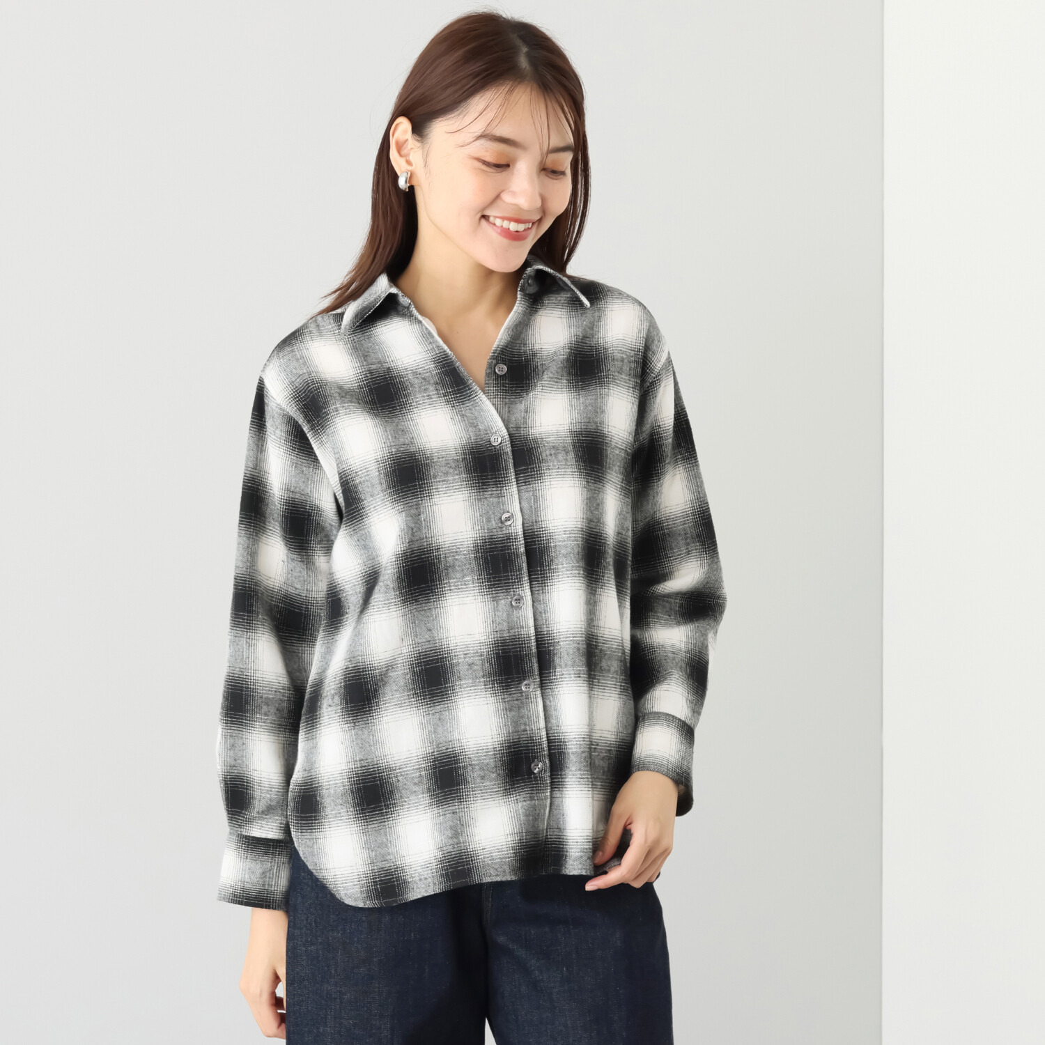 リラリー バックラインシャツ