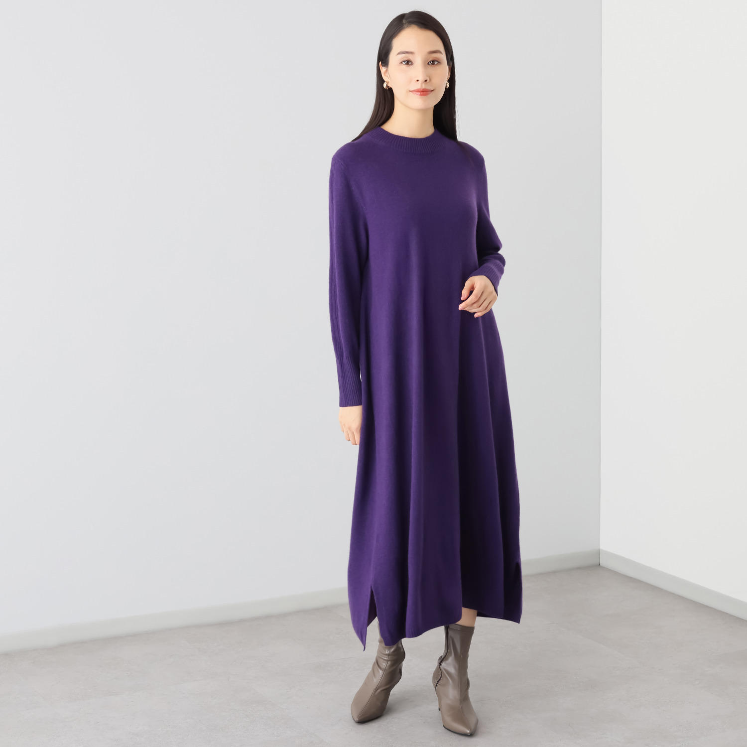 ナチュラム お手入れ簡単 カシミヤヤクの Ａラインシルエットの 贅沢ニットワンピース