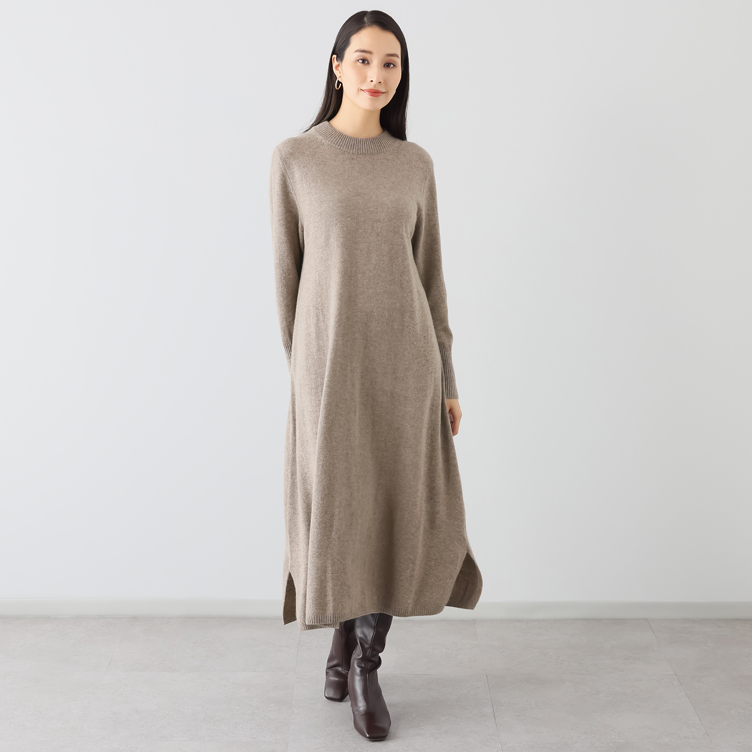 ナチュラム お手入れ簡単 カシミヤヤクの Ａラインシルエットの 贅沢ニットワンピース