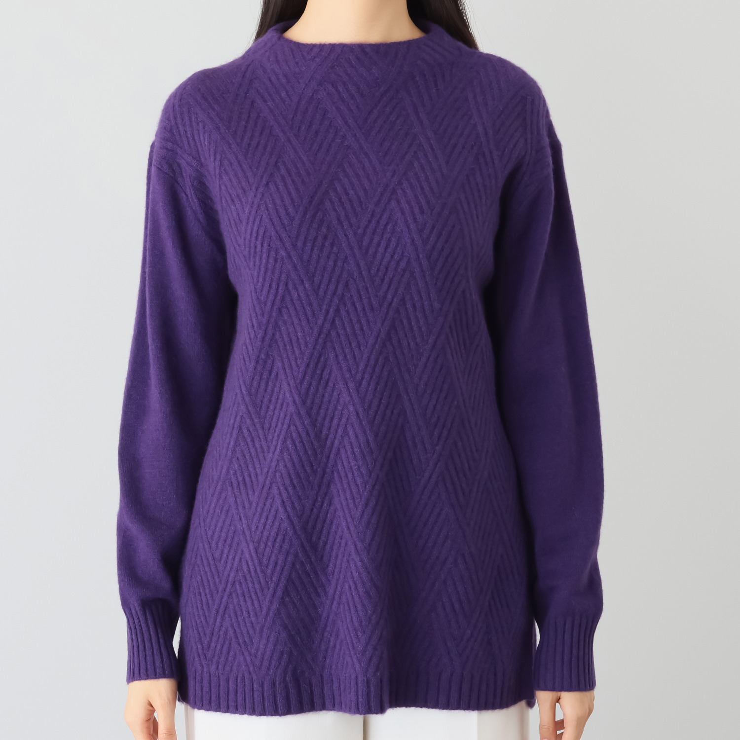 ナチュラム お手入れ簡単 カシミヤヤクの 交差柄が目を惹く デザインセーター