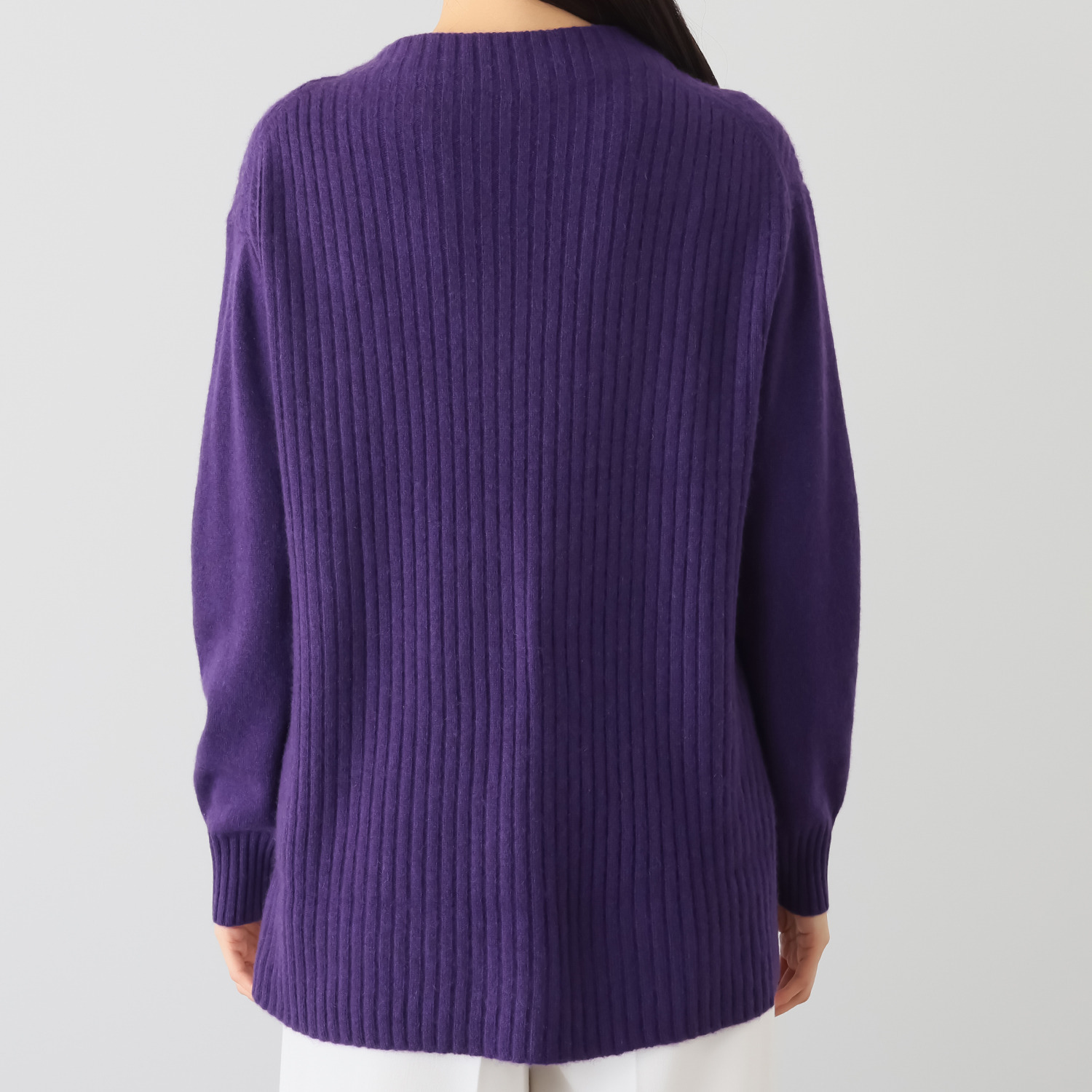 ナチュラム お手入れ簡単 カシミヤヤクの 交差柄が目を惹く デザインセーター