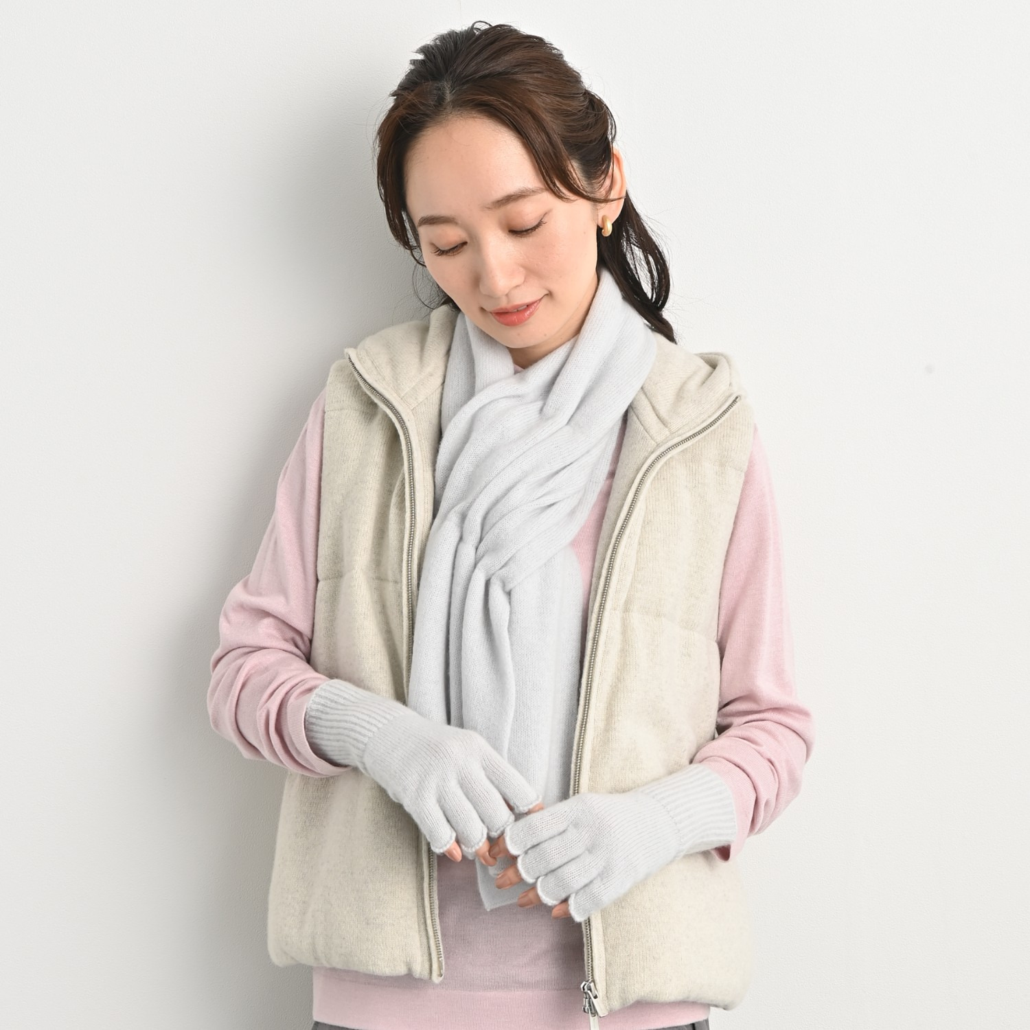 ティエドゥール 内モンゴル産 アルバスカシミヤ１００％ 指出しニットグローブ