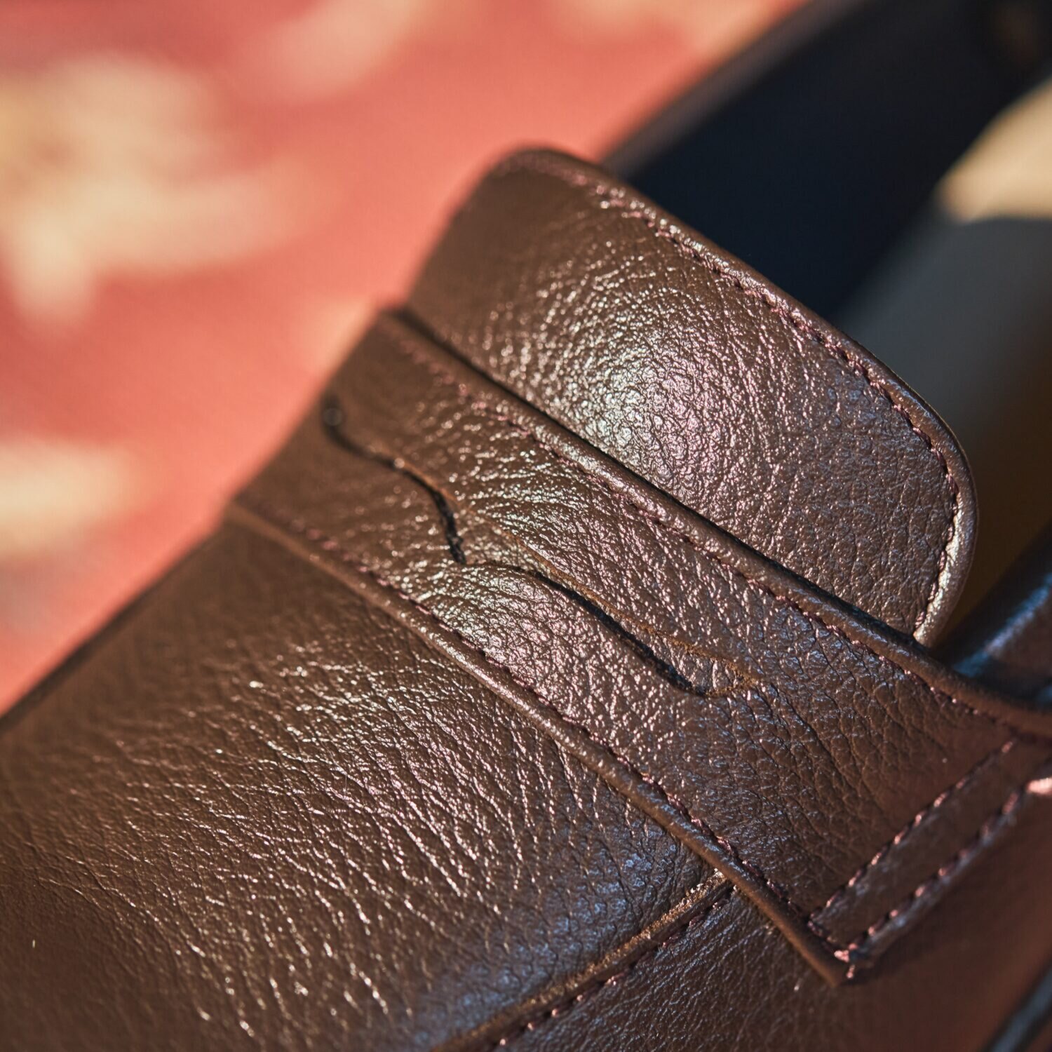 ミントドロップ 牛革 軽量ソール ヒールアップローファー