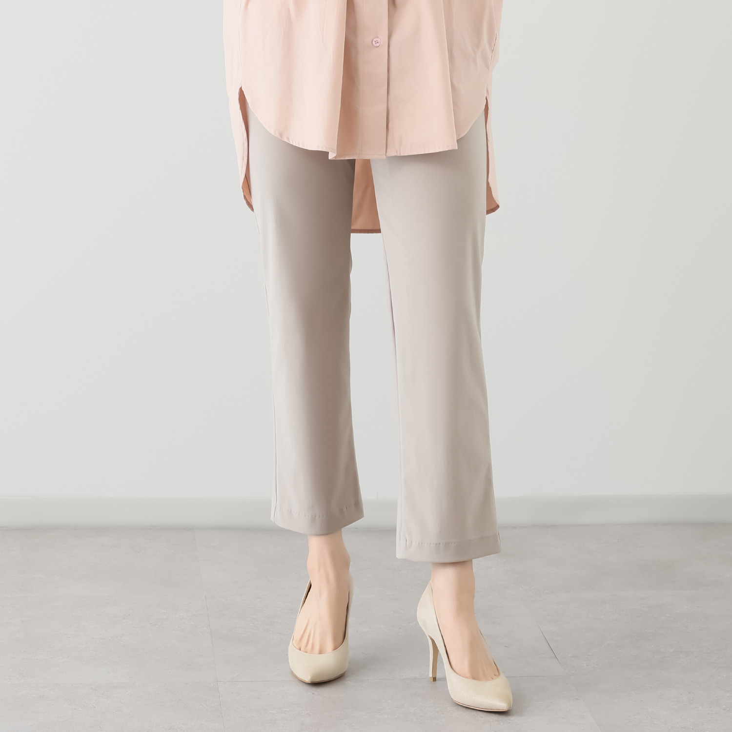 ピーツー ナイロン混ハイストレッチ ストレートパンツ ＜股下６４ｃｍ＞