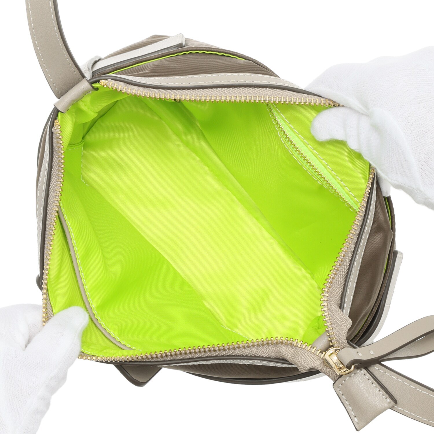 サン　ヒデアキミハラ トロンプルイユ レザーバックル ナイロンショルダーバッグ