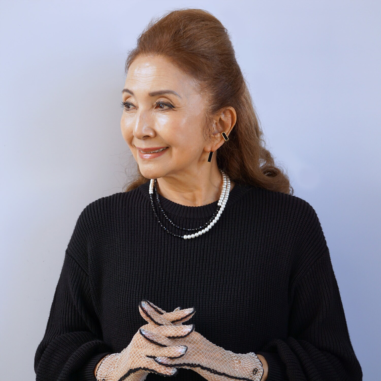 マダムヒロコ ブラックスピネル＆ コットンパール バイカラー マグネット ロングネックレス “サピュイエ 　モノクローム”