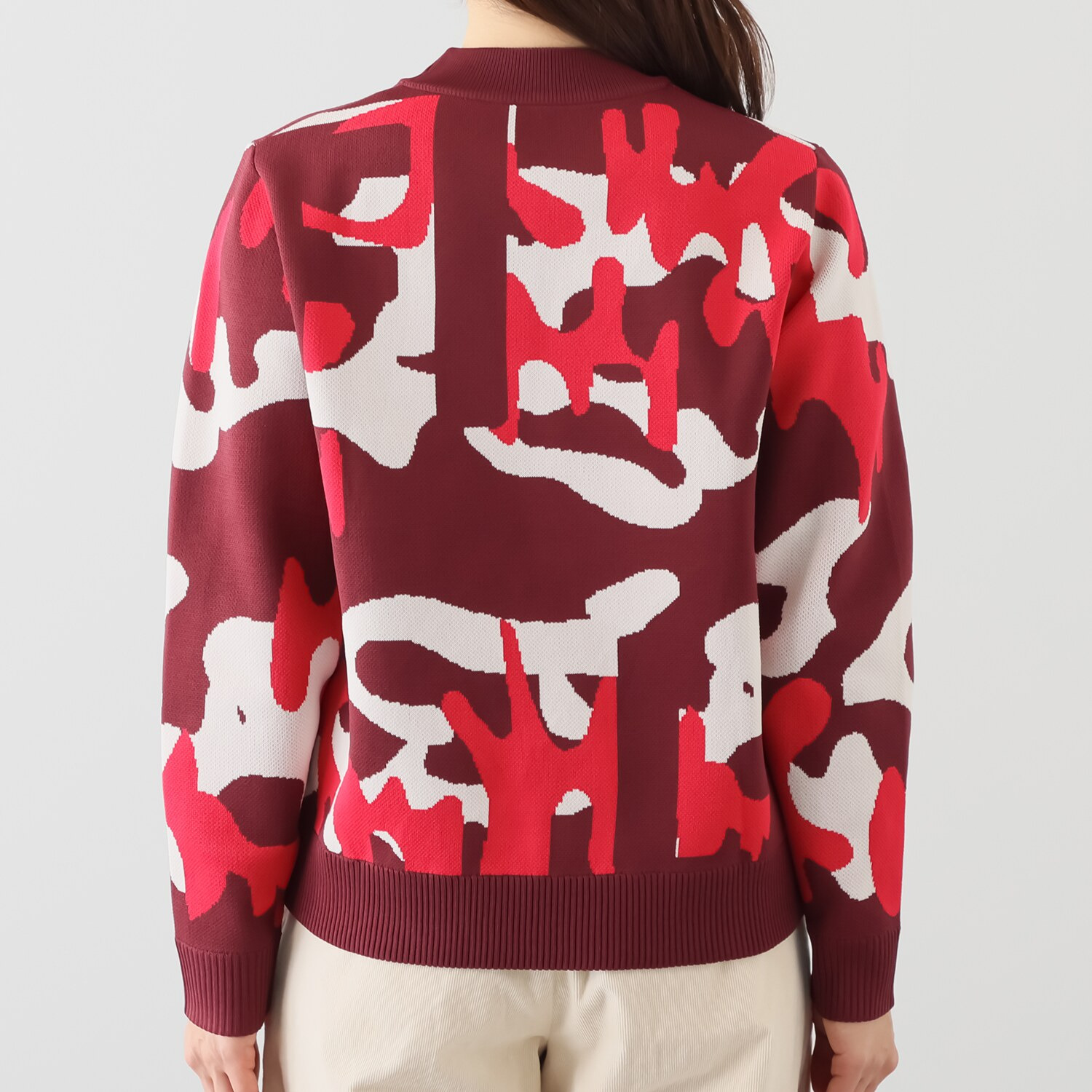 フィラ 軽量ニット セーター