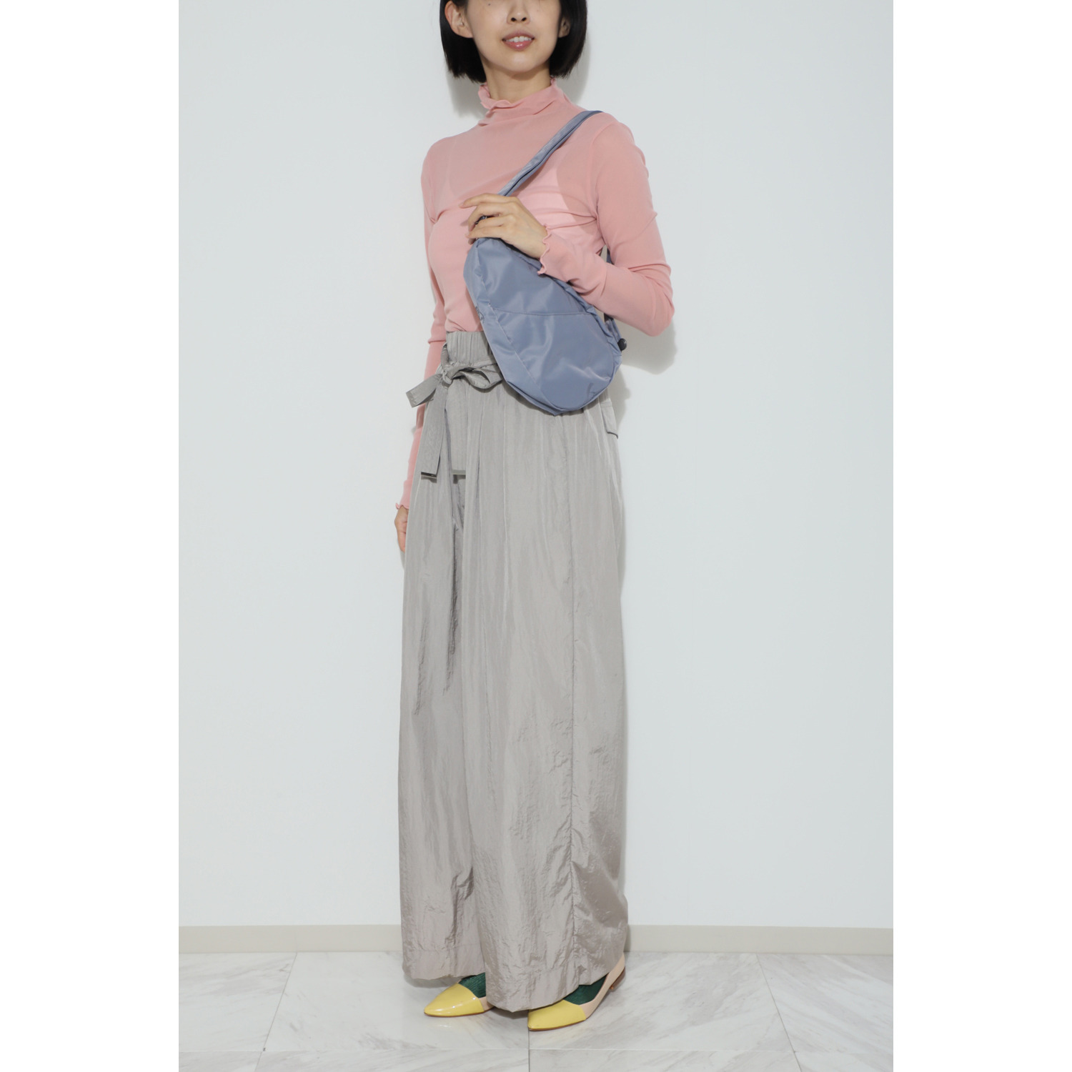 ヘルシーバックバッグ はっ水 リサイクルナイロン スリングバッグ