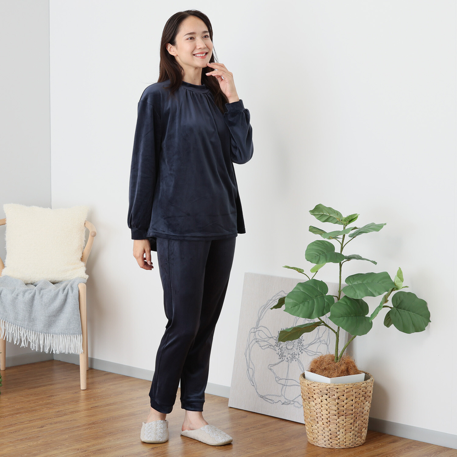 ホーム バイ テンピュール（Ｒ） 鉱物配合ベロア ルームウェア上下セット