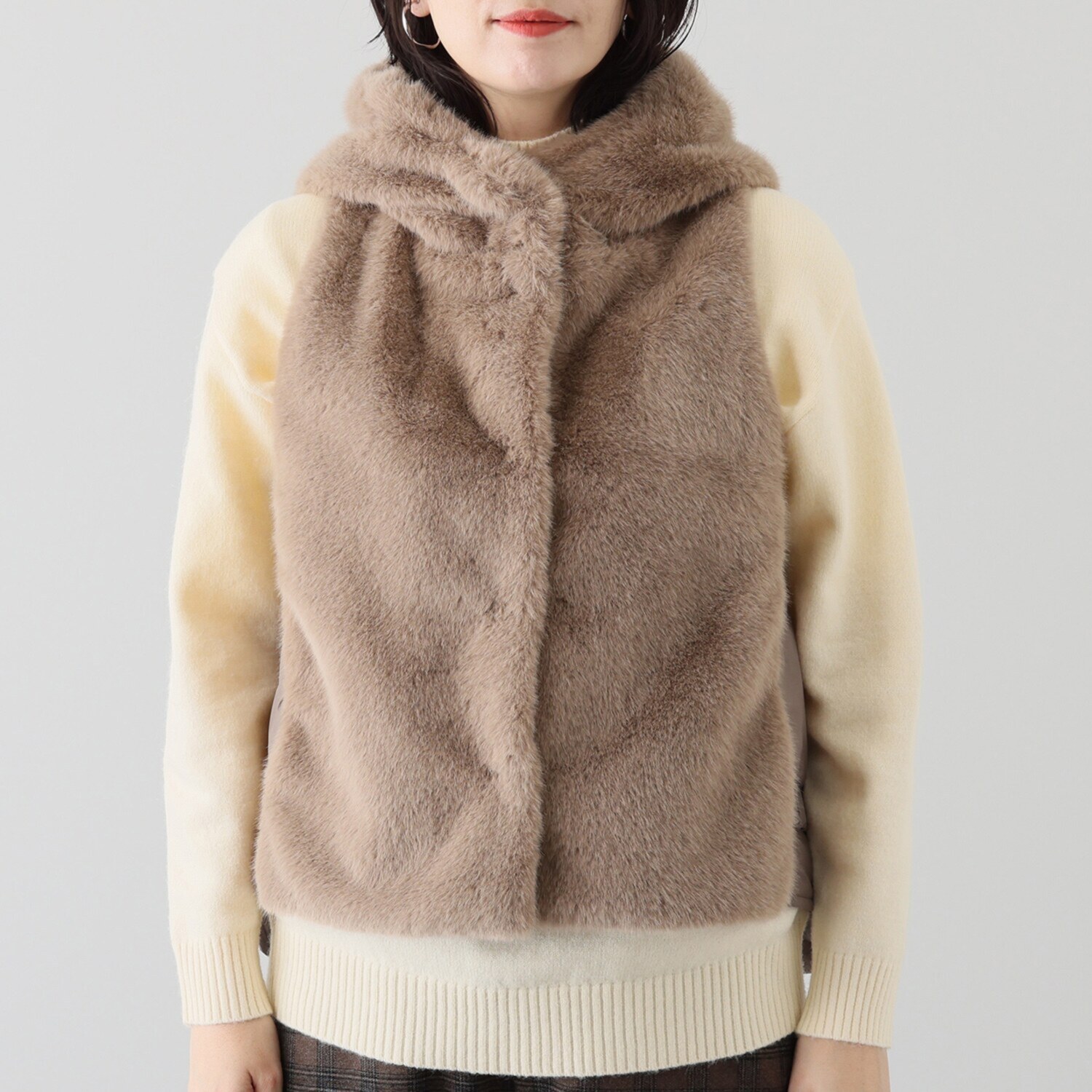 ハッシュパピー フェイクファー切替 中わたベスト