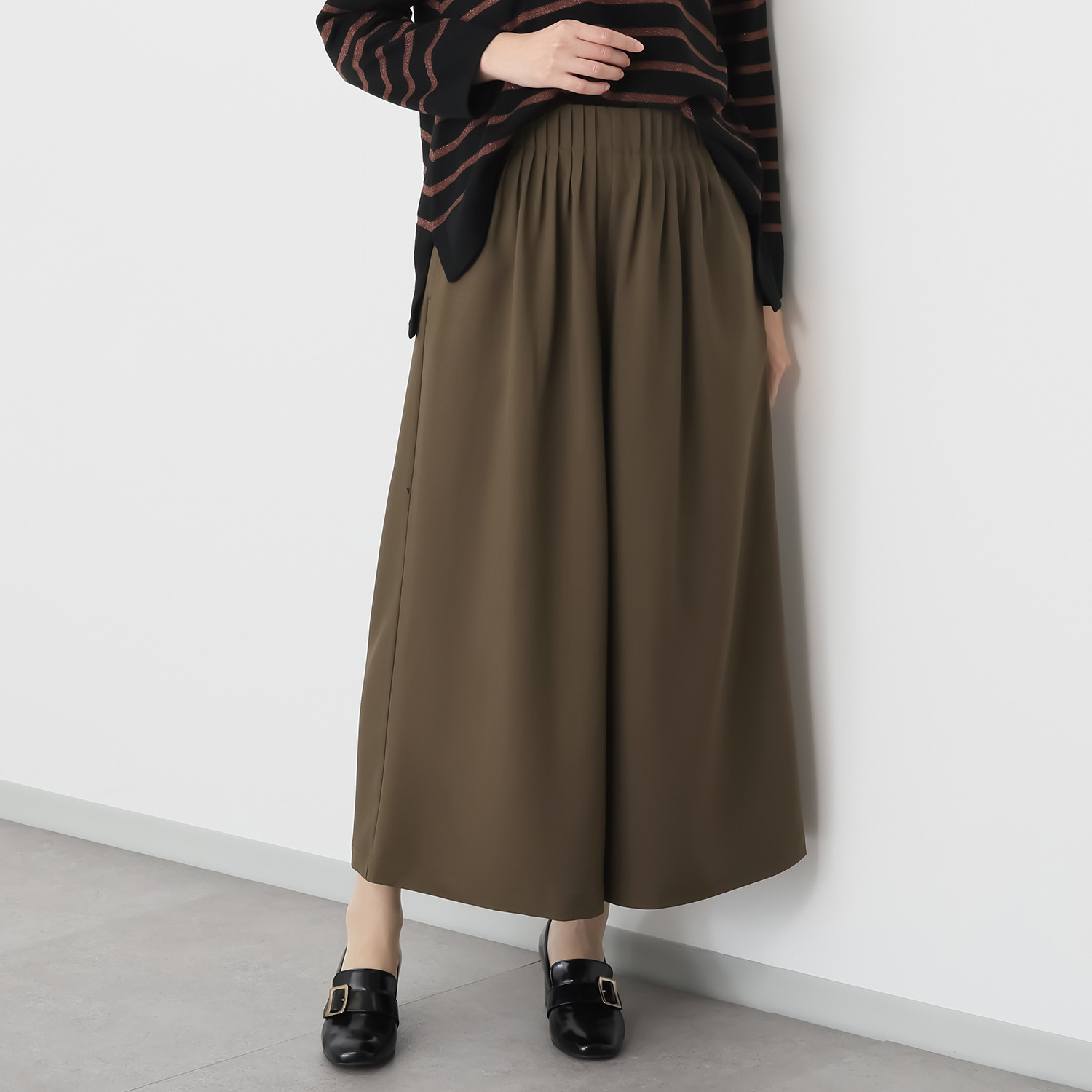 マチュート 着回し自在の 頼れる一本 華リュクスパンツ