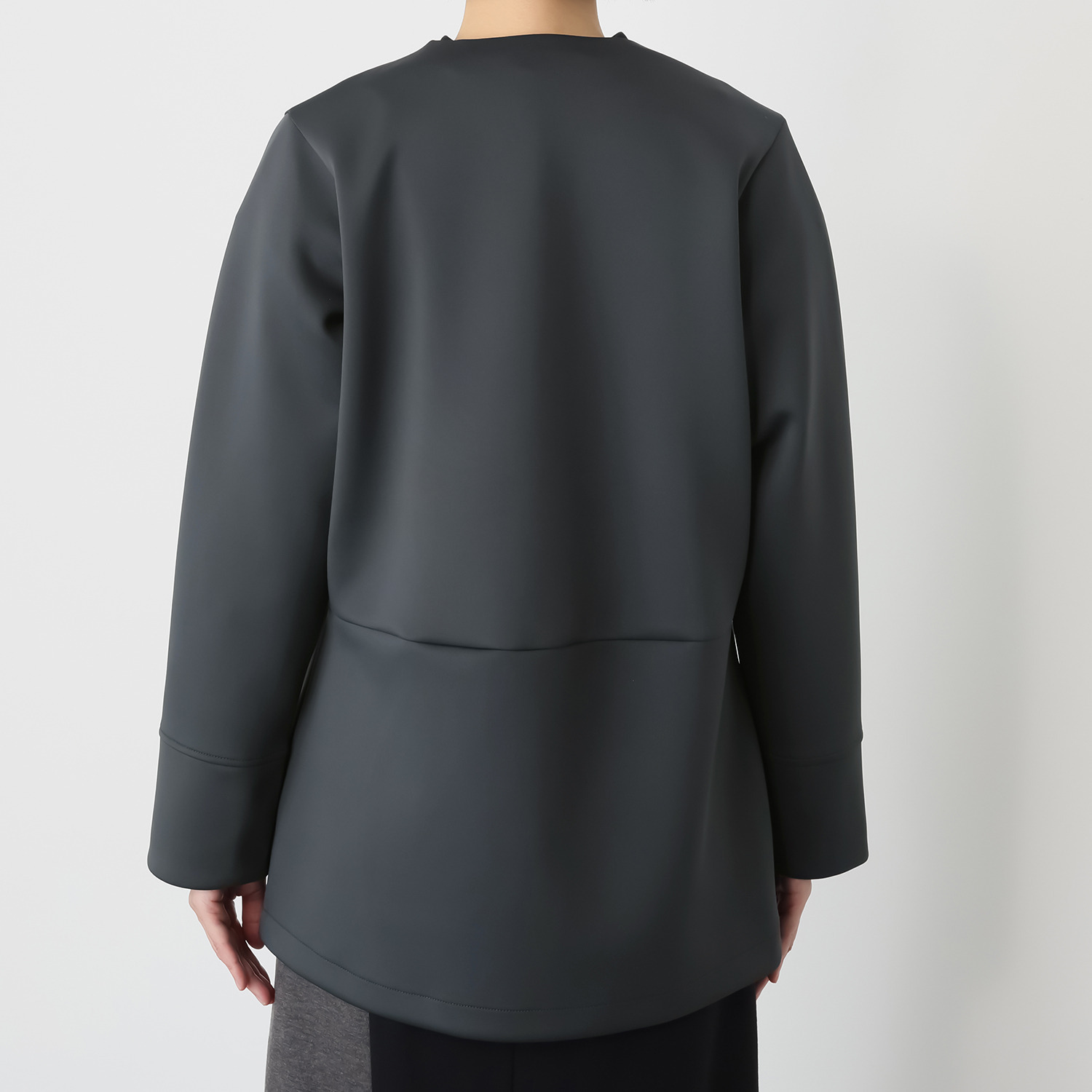 マチュート 配色で魅せる 軽やか仕立て ダンボールニットコート