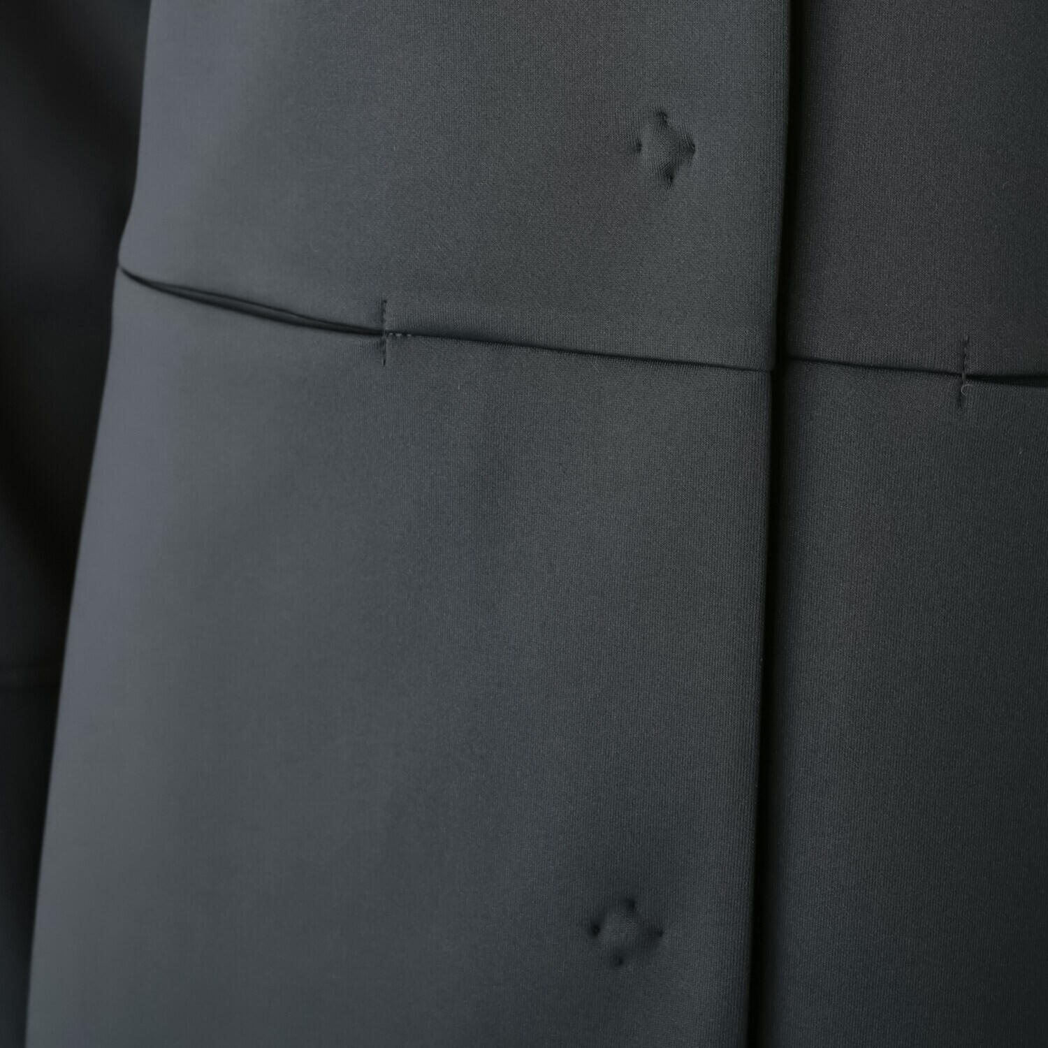 マチュート 配色で魅せる 軽やか仕立て ダンボールニットコート