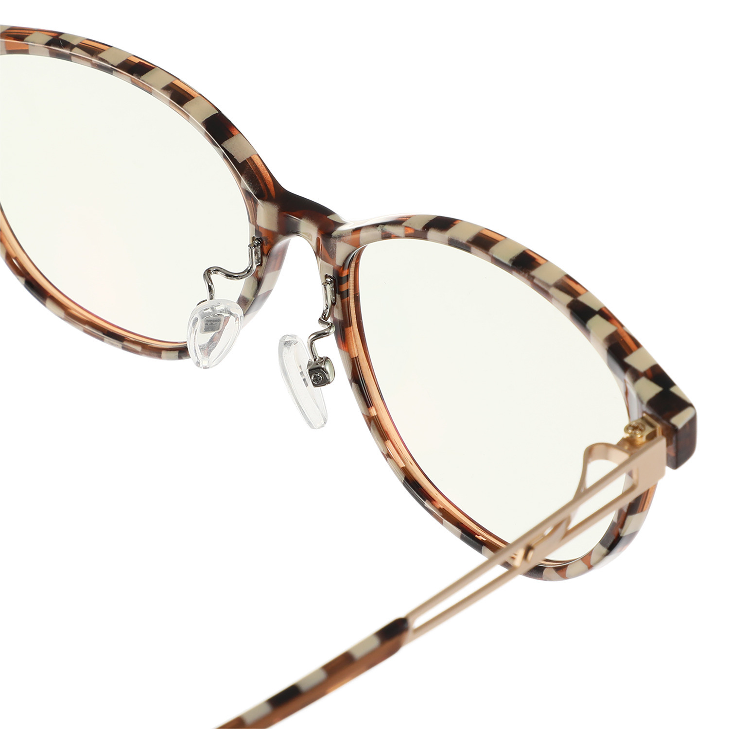 紫外線・ブルー光線・ イエロー光線を抑え 瞳と目元を守り クリアな視界 多機能サングラス アイブレラ クリアソフィー