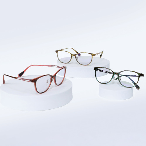 紫外線・ブルー光線・　イエロー光線を抑え　瞳と目元を守り　クリアな視界　多機能サングラス　アイブレラ　クリアソフィー