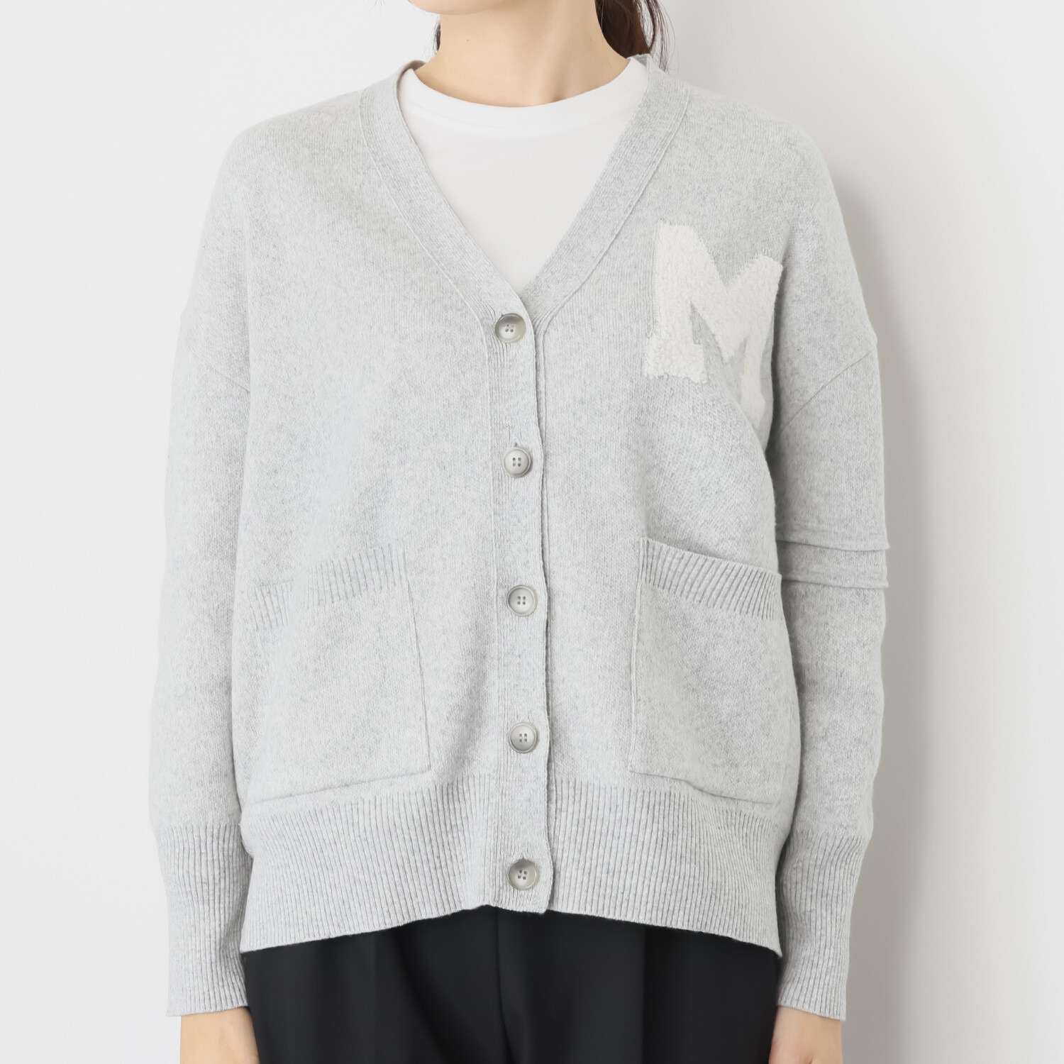 亀　恭子セレクト！ マルティジャーニ 日本製 ウール混ジャガード編 レタードカーディガン