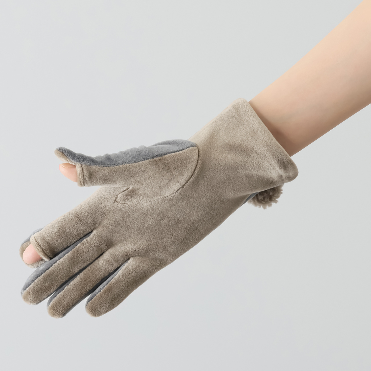 グローブデポ ストレッチベロア生地 指出る手袋とベレー帽＆ ショートマフラー ３点セット