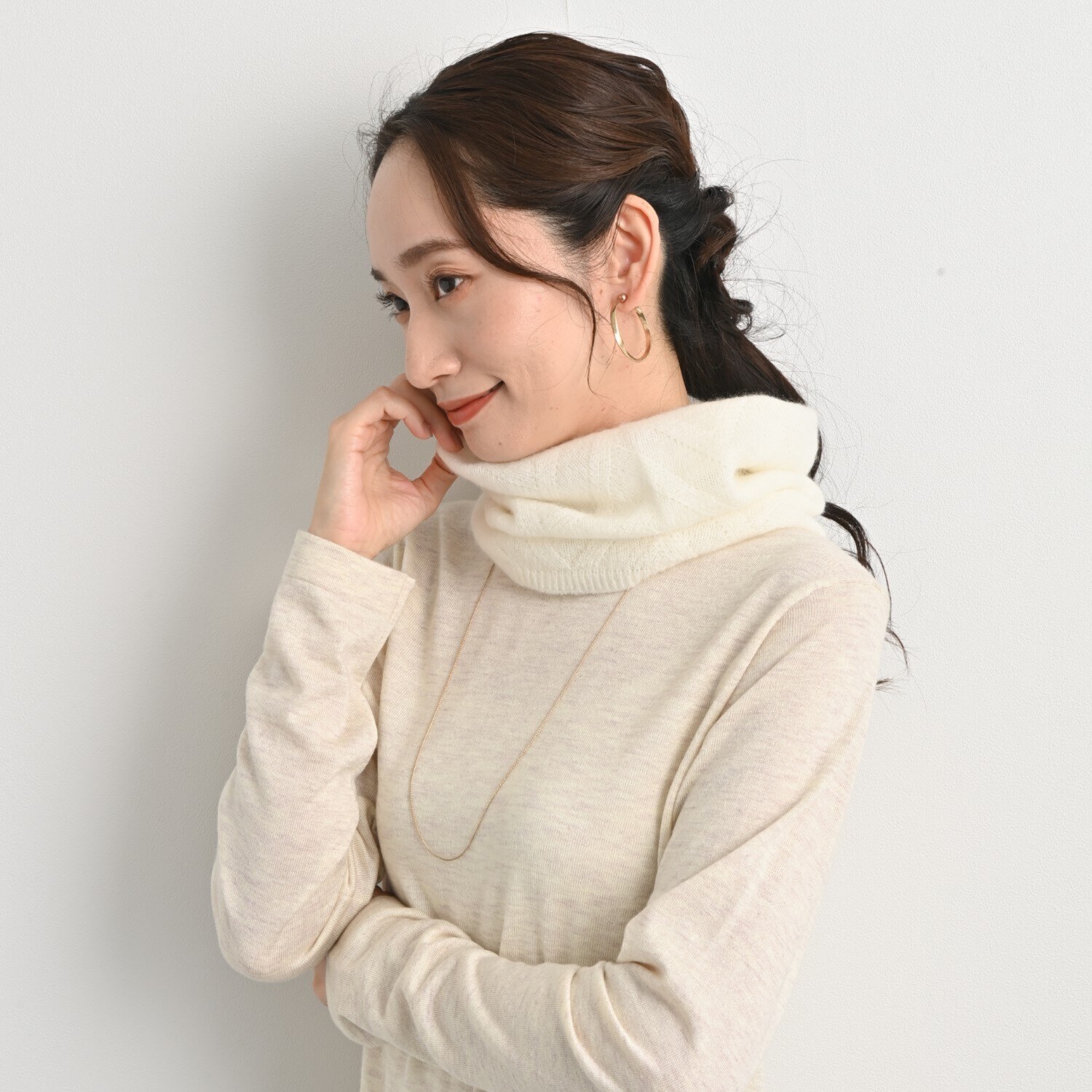 ティエドゥール 内モンゴル産 アルバスカシミヤ１００％ タック柄ふんわりスヌード