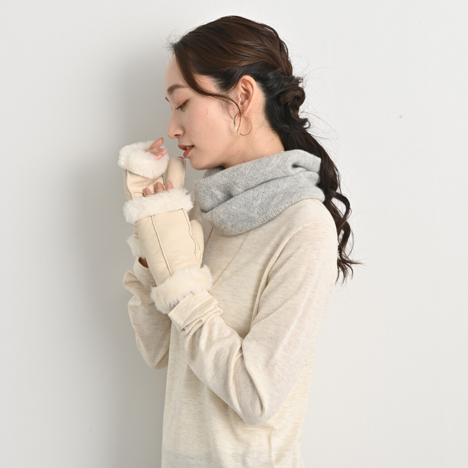 ティエドゥール 柔らかムートン 指出しグローブ