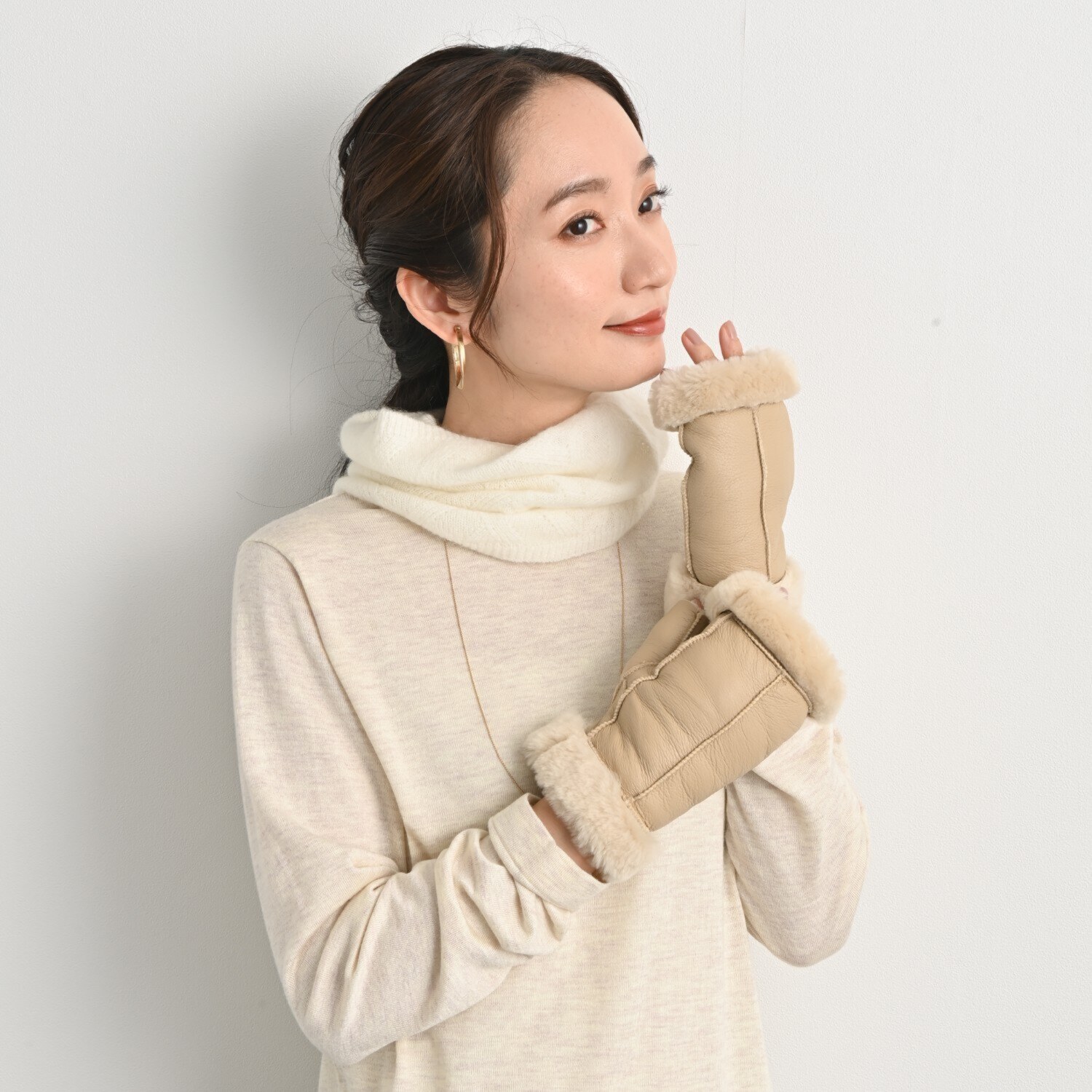 ティエドゥール 柔らかムートン 指出しグローブ