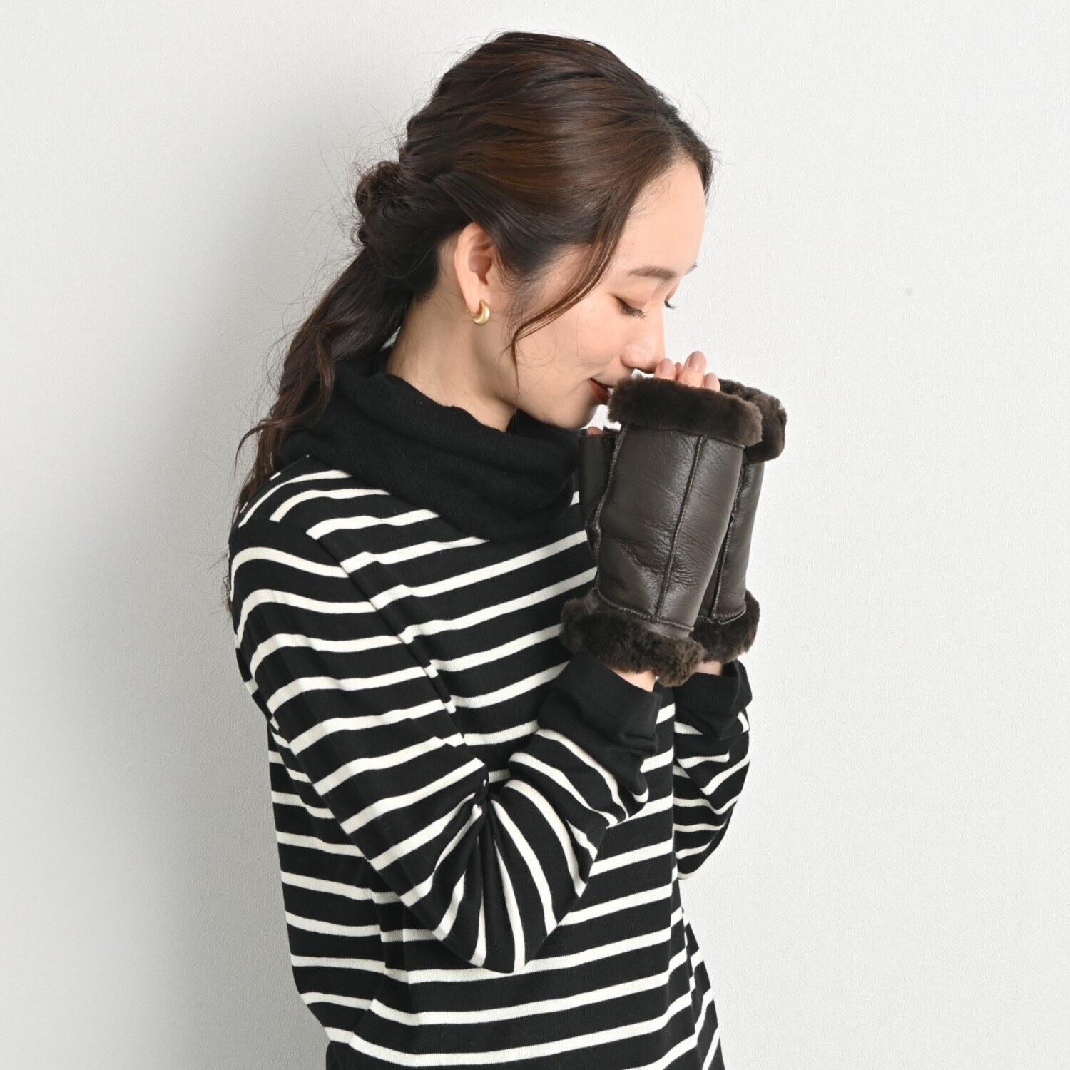 ティエドゥール 柔らかムートン 指出しグローブ