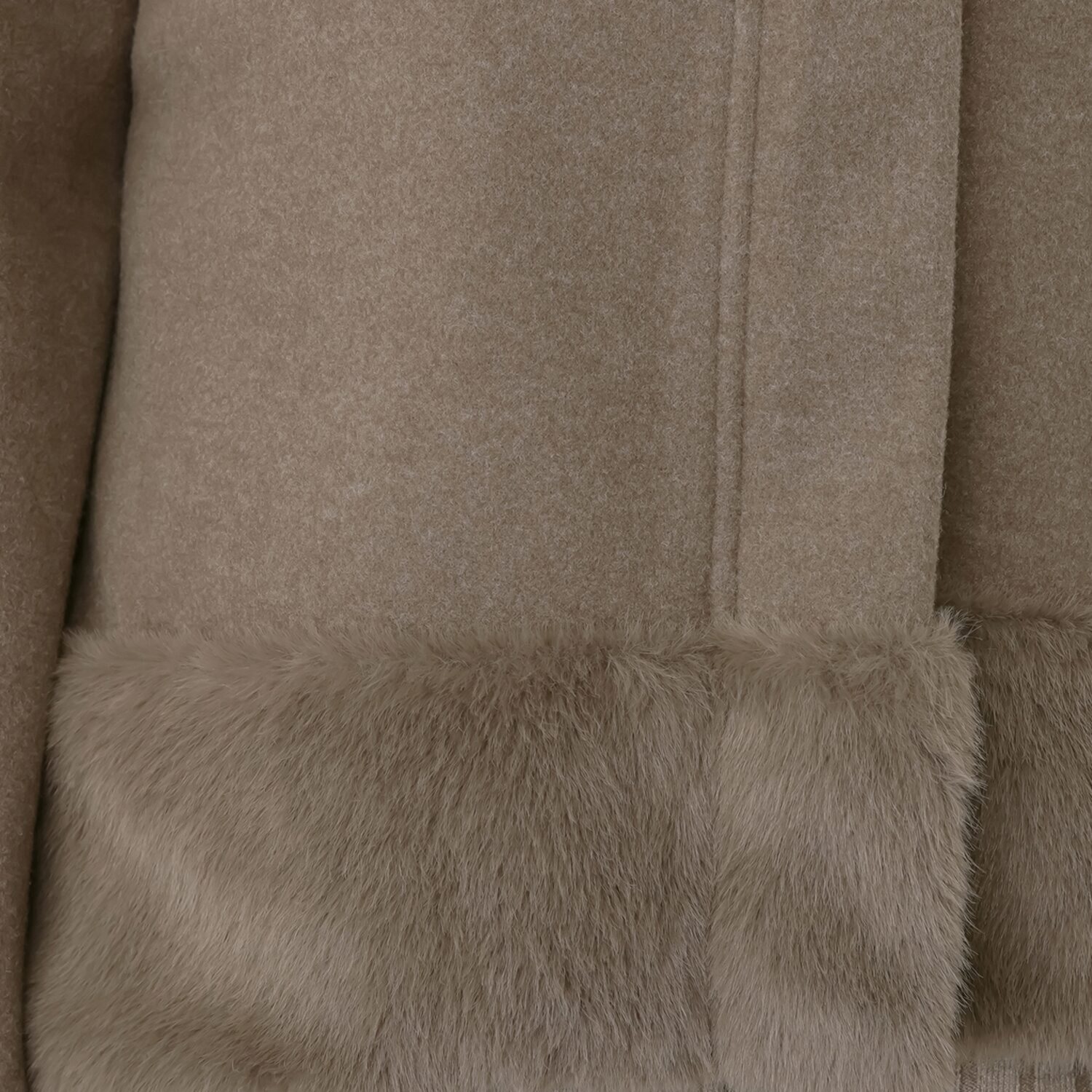 ラヴィーコンフォート ミンク調エコファー＆ ウールライクフラノＭＩＸ エレガントでガーリーな ジャケット