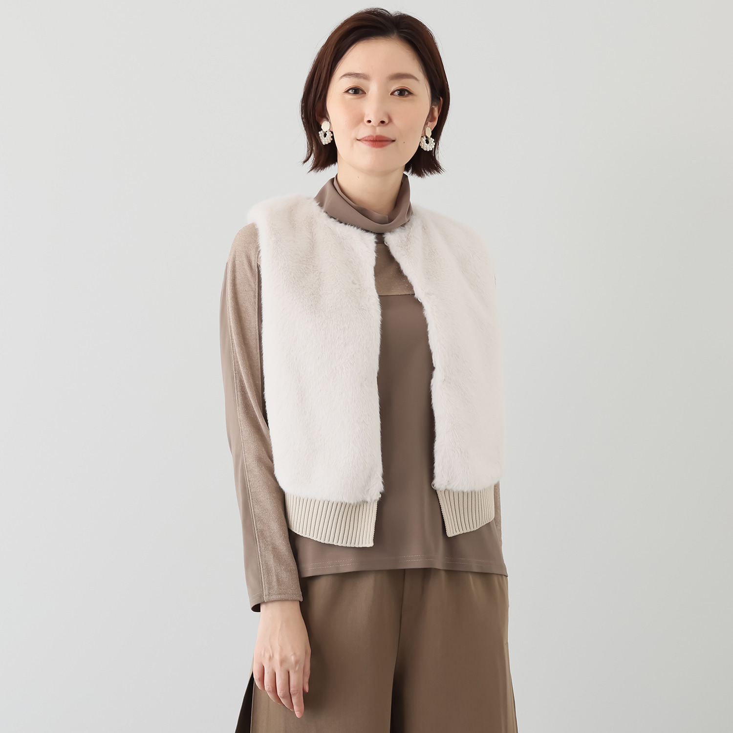 ラヴィーコンフォート エコファー＆ニットＭＩＸ ケーブル編アクセント とてもキュートな ヘビロテベスト