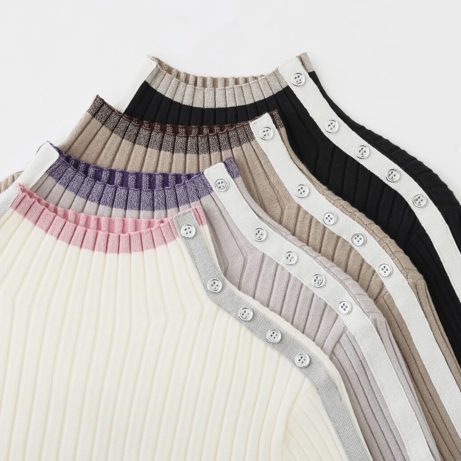 ラヴィーコンフォート 吸湿発熱 ラメ＆配色ポイント 冬の定番 リブニット ハイネックプルオーバー