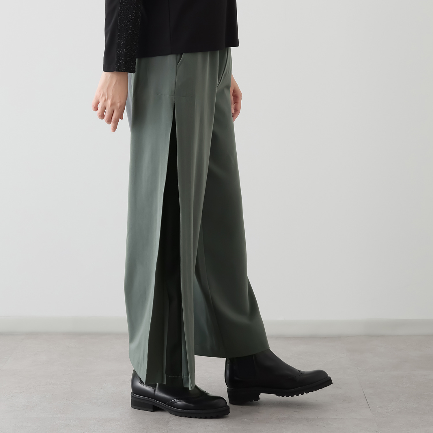 ラヴィーコンフォート サイドバイカラー アクセント ストレッチフレアーパンツ