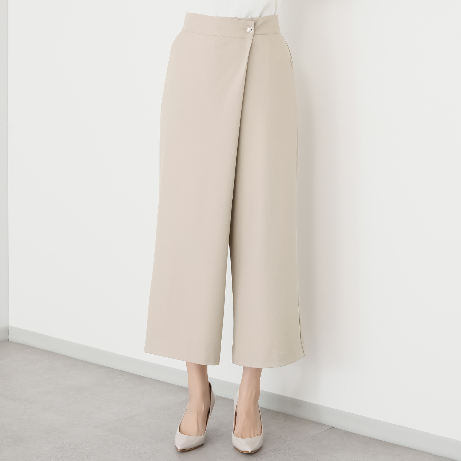 エル　ステュディオ ラップ風 ワイドパンツ