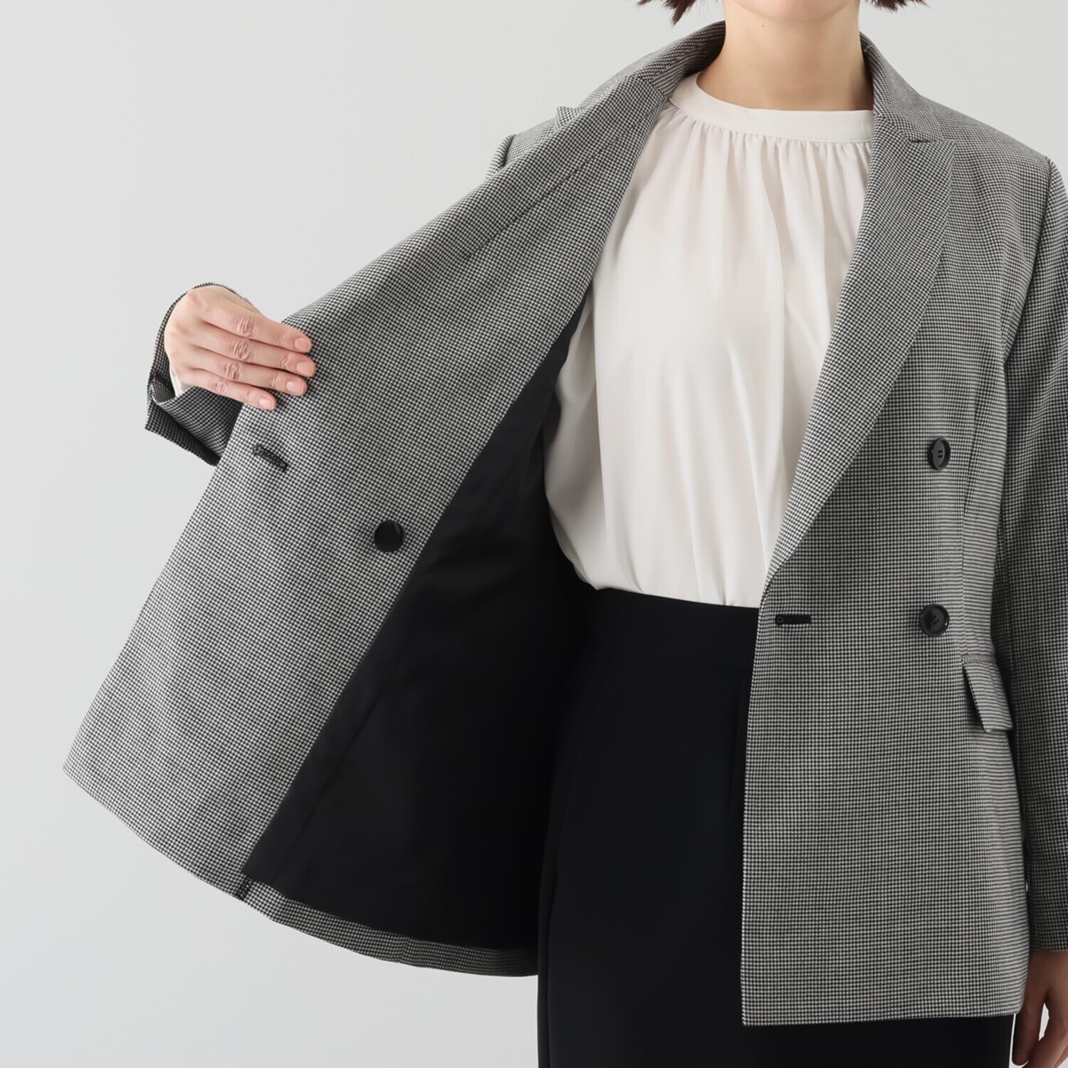 ポルトゥヴィーダ ウォッシャブル ウール混 ダブルジャケット