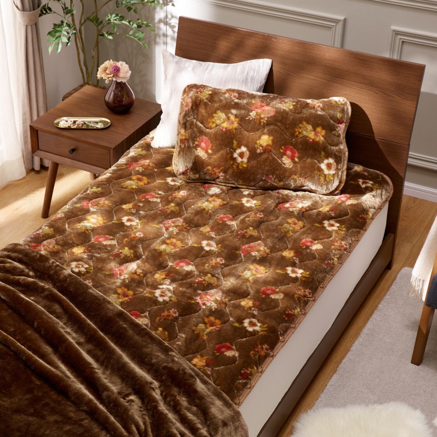 モリリン 凄暖 アルミ蒸着蓄熱シート入り ふっくらやわらか 贅沢敷きパッド ＜シングル＞