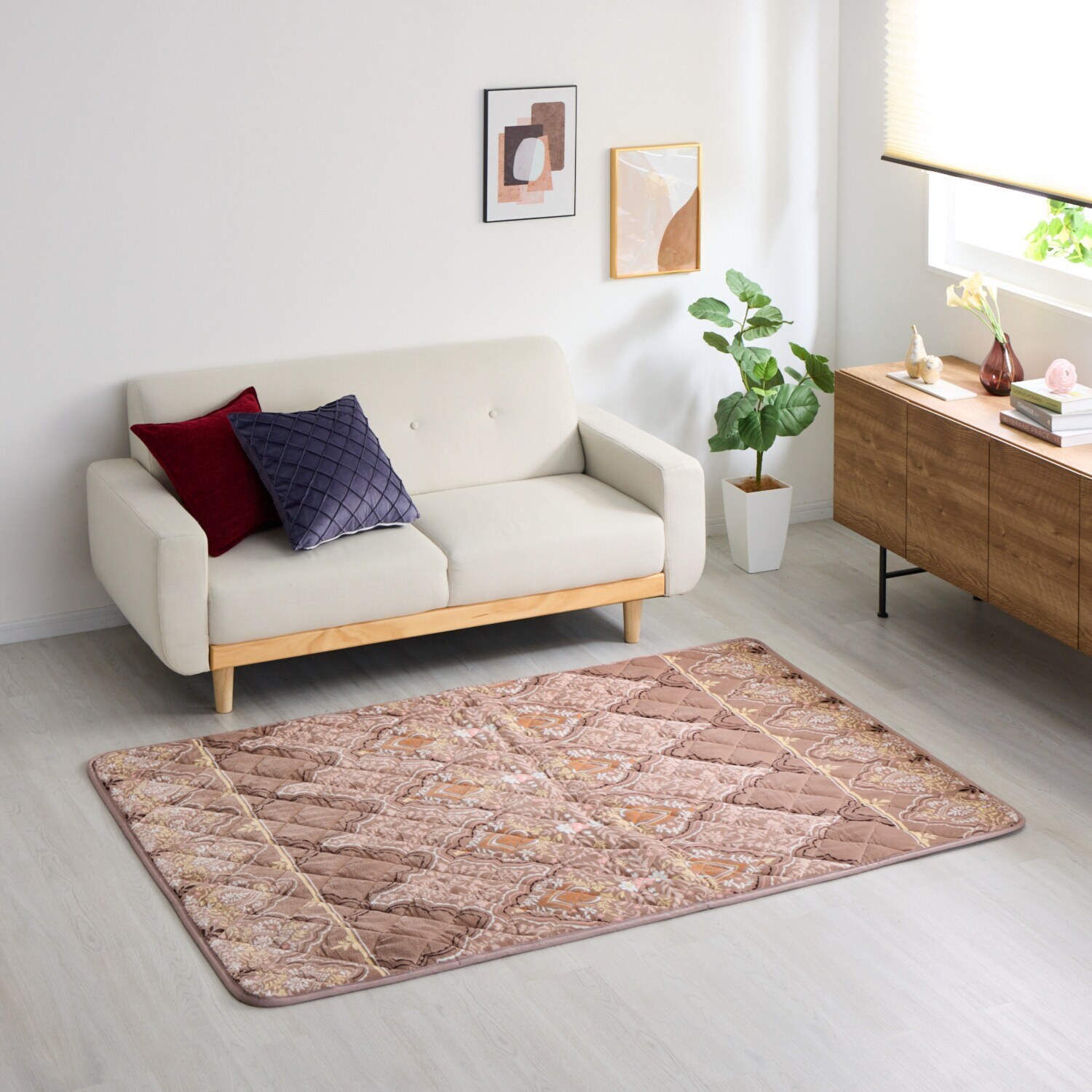 モリリンＷＯＭＡ 多層構造で暖か！ アルミ蒸着シート入り 洗えるぽかぽか ふっくらラグ ＜１３０×１９０ｃｍ＞