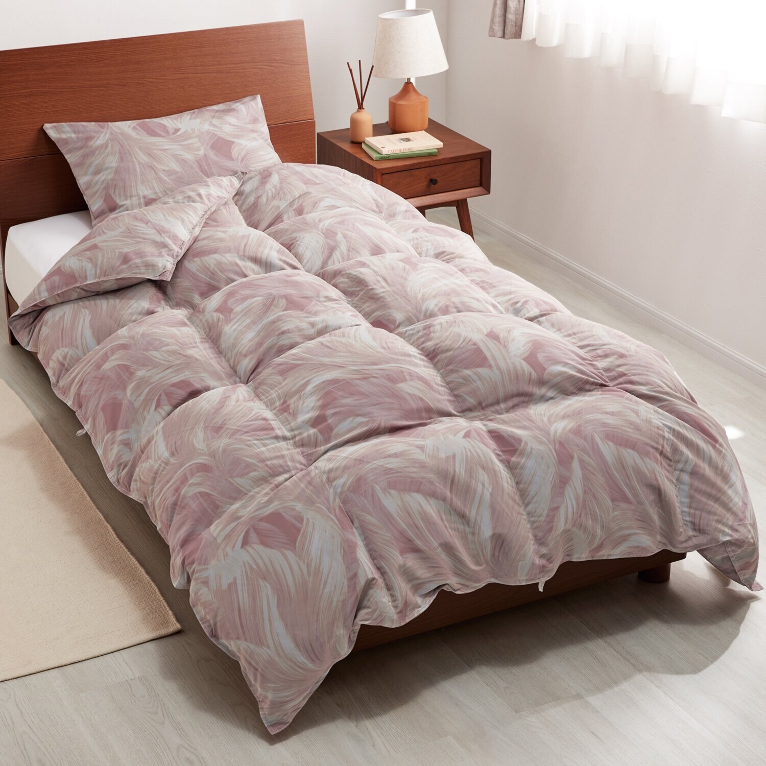 抜群の暖かさ！日本製！ ホワイトダウン 蓄熱羽毛掛けふとん ＜シングル＞