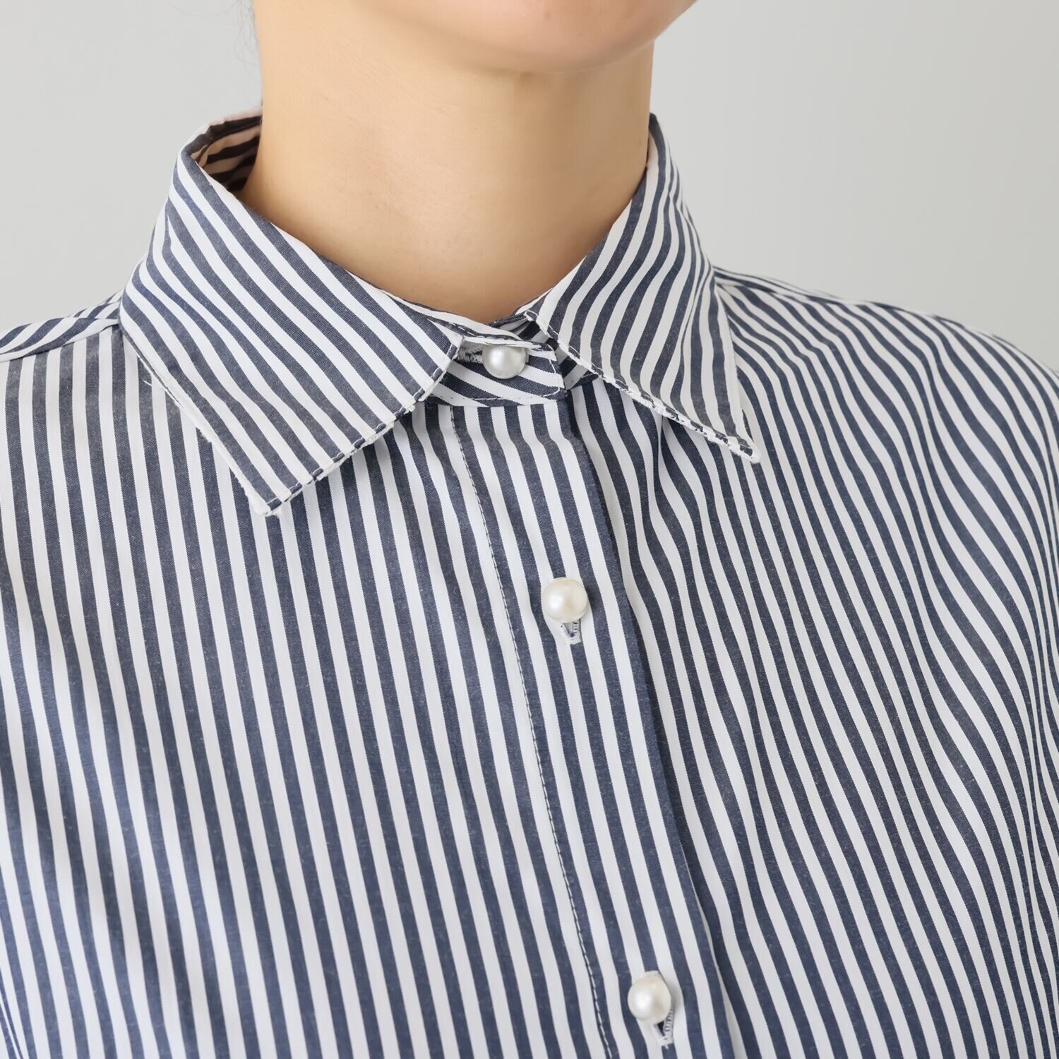 アンブリエ ロングカフス レースアレンジシャツ