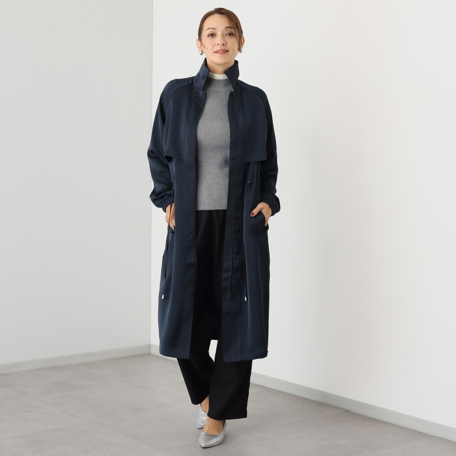 アンブリエ ヴィンテージサテン ドローストリング ロングコート