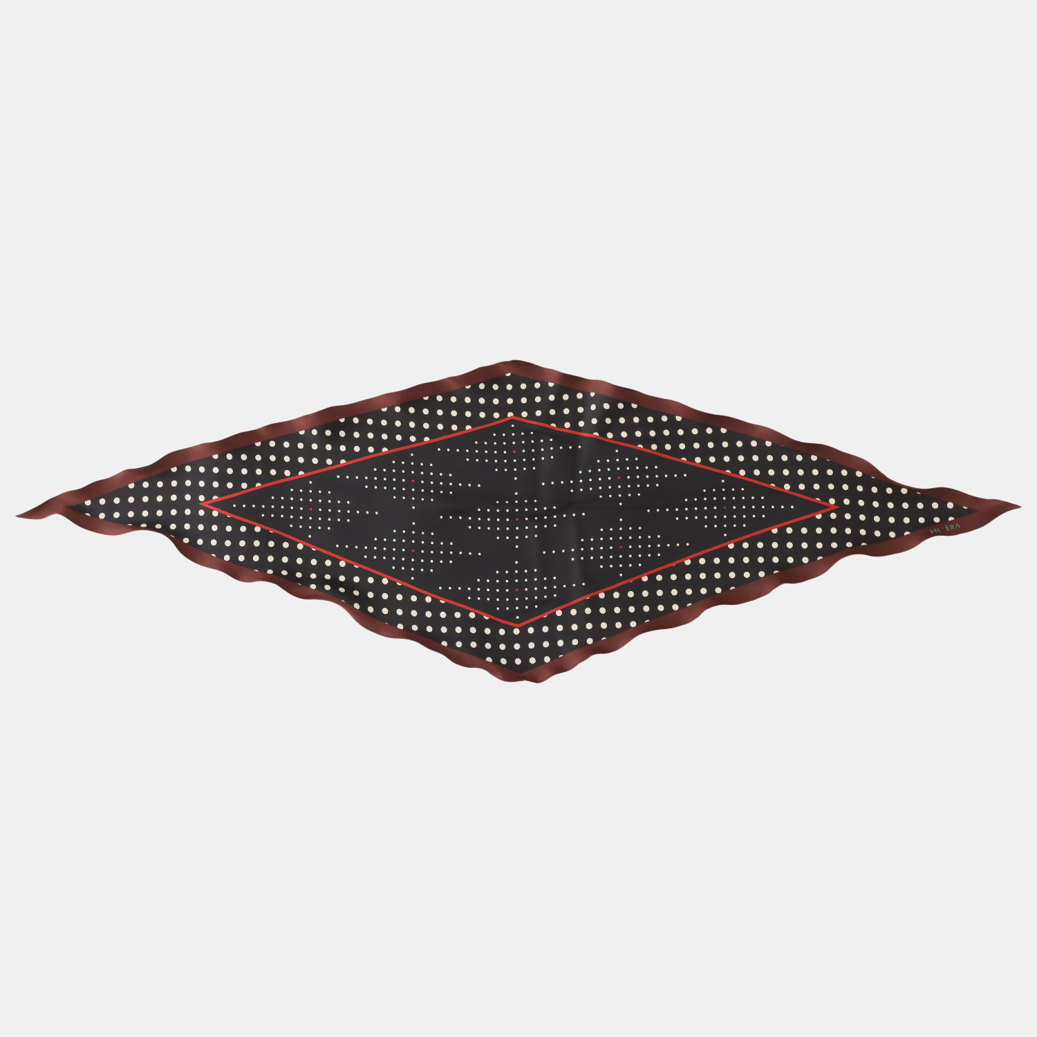 ヘ・エラ シルク１００％ 簡単・おしゃれ アレンジ幅が広がる！ 菱形スカーフ