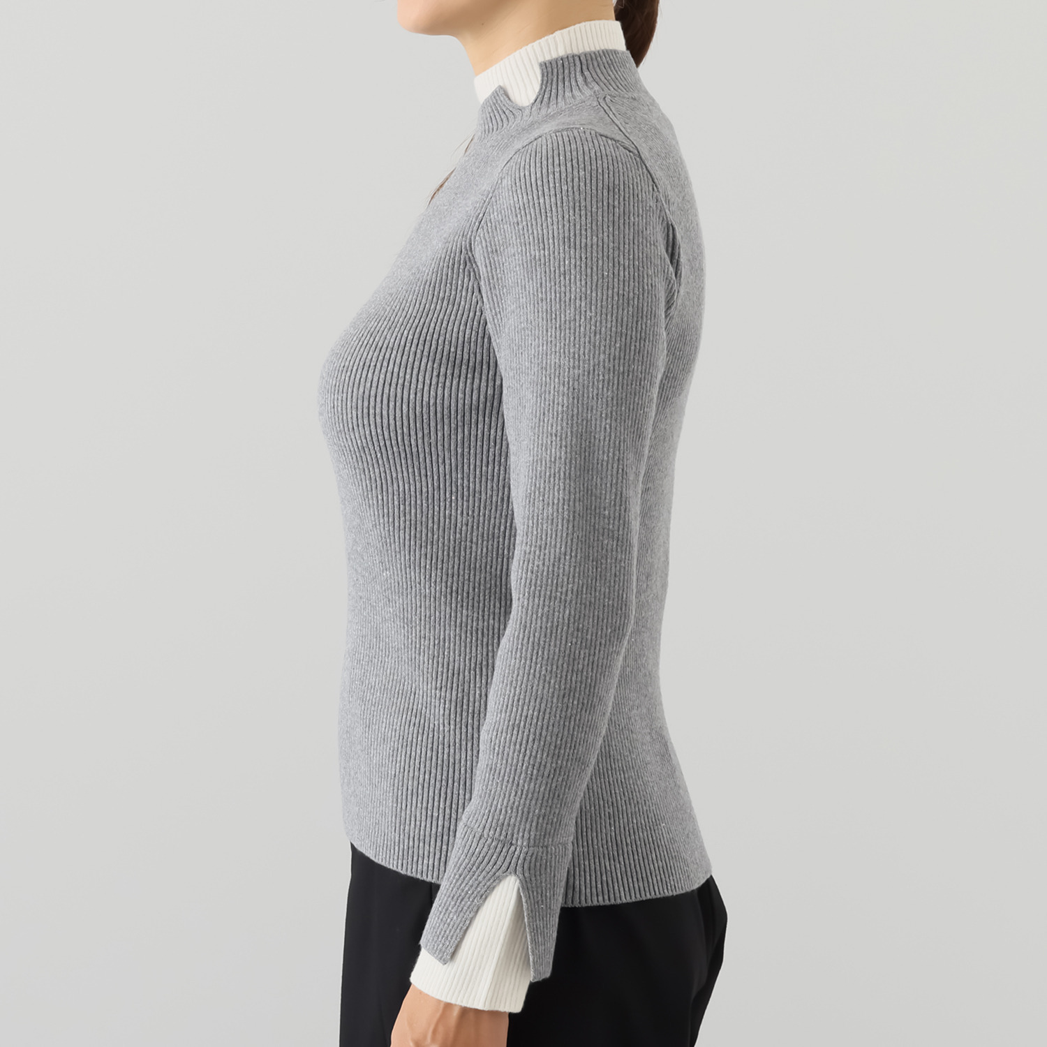 アンブリエ スパンコールニット 配色プルオーバー